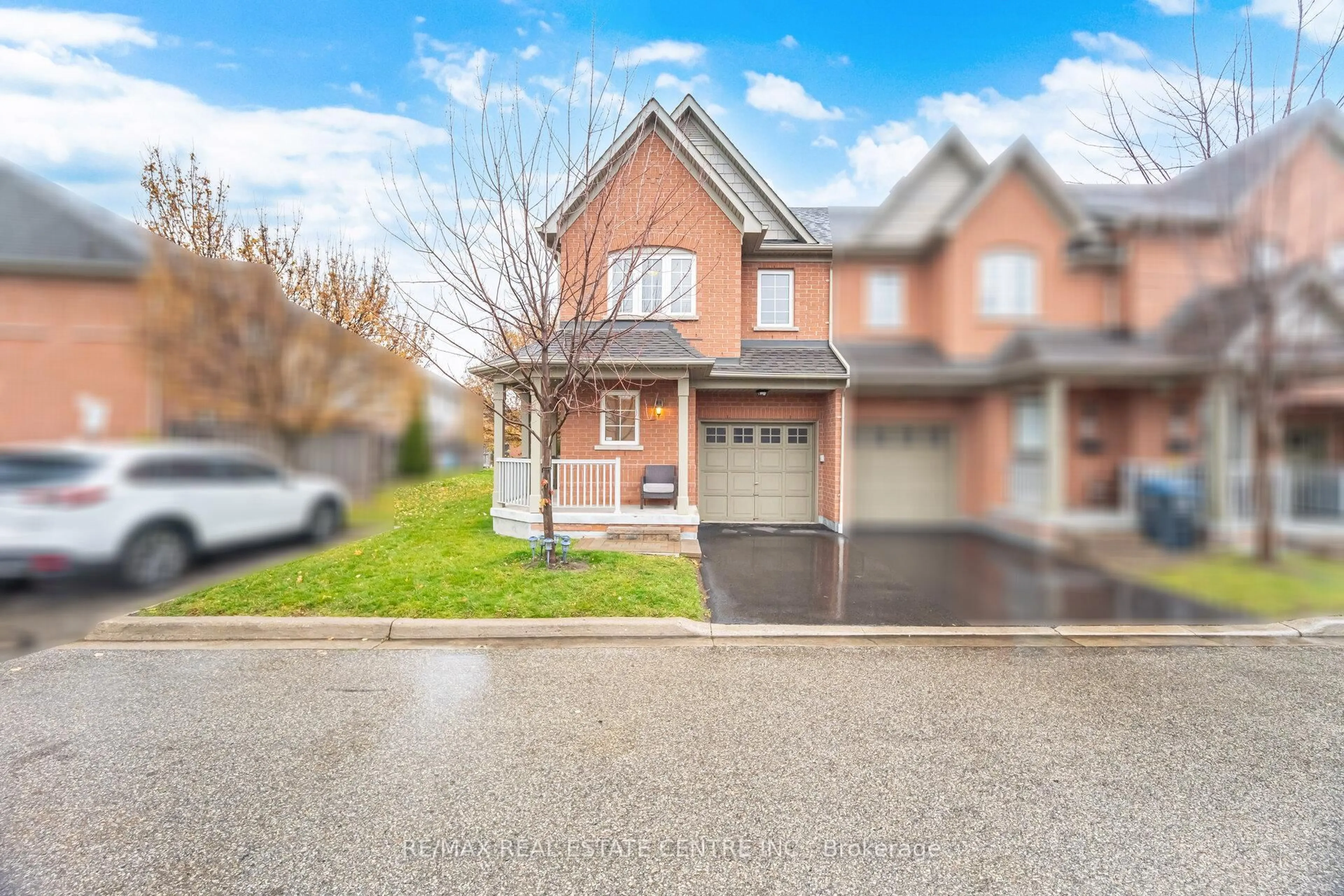 Home with brick exterior material, street for 3150 Erin Centre Blvd #112, Mississauga Ontario L5M 7Z3