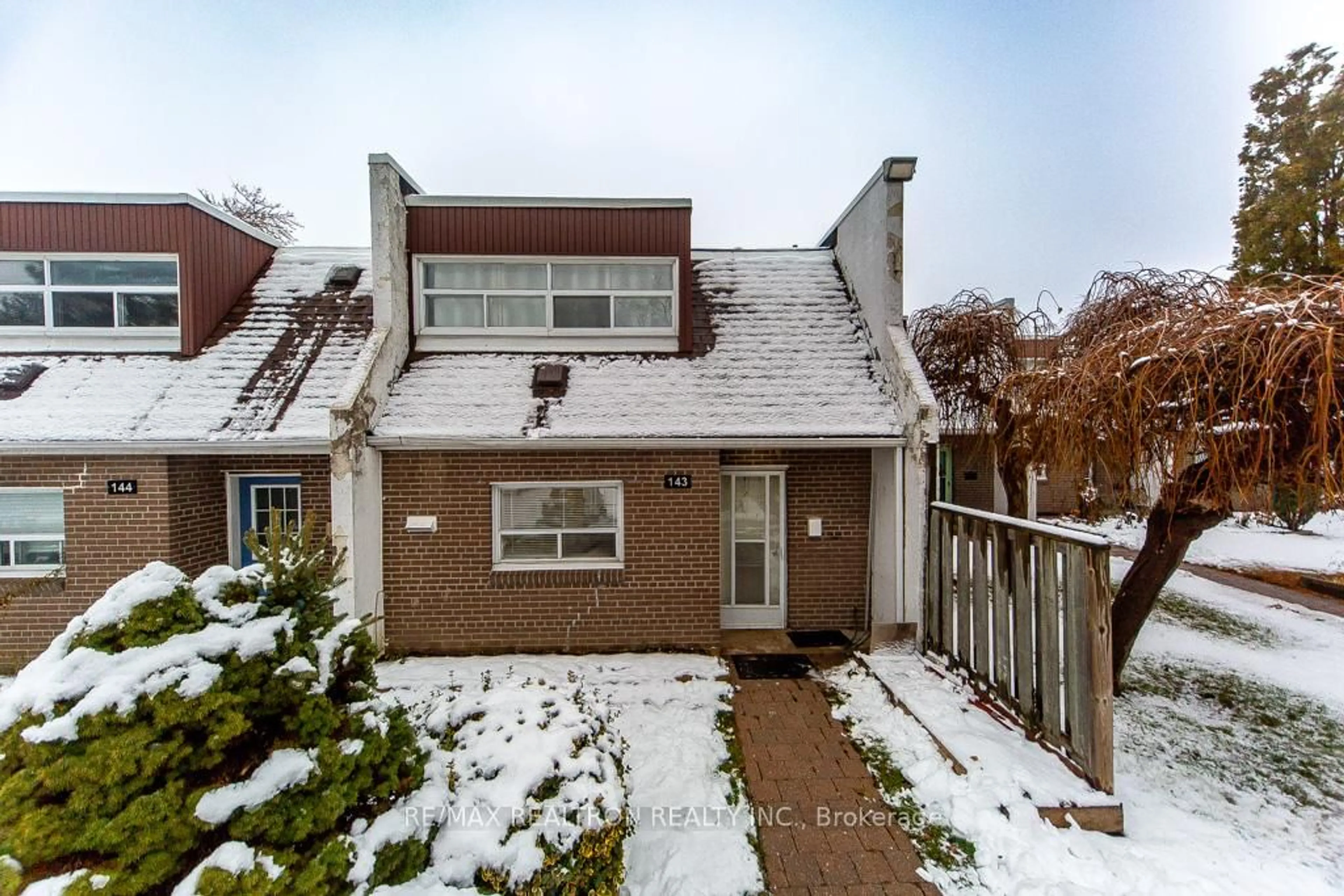 Home with brick exterior material, street for 34 Venetian Cres #143, Toronto Ontario M3N 2L8