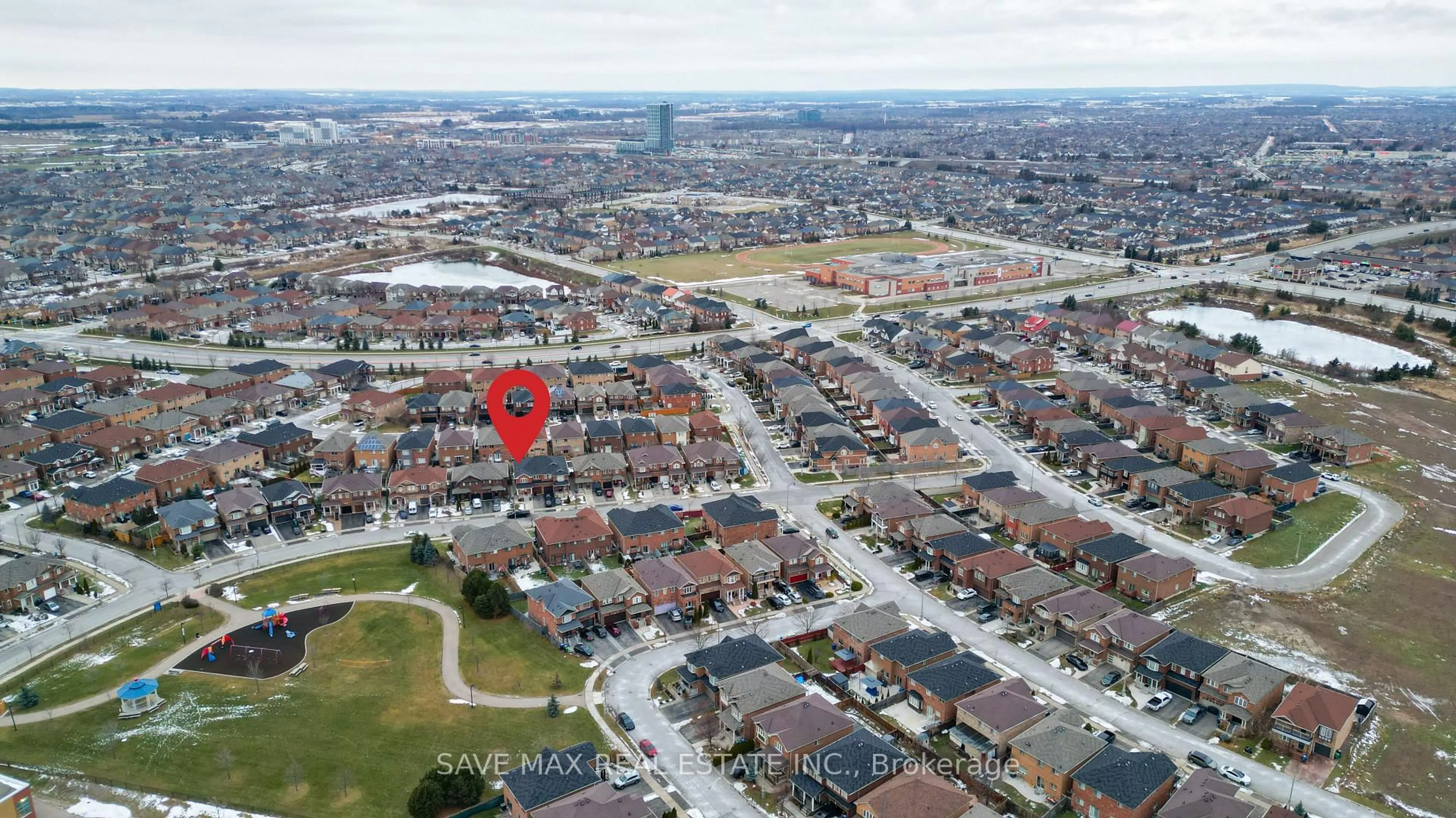 A pic from outside/outdoor area/front of a property/back of a property/a pic from drone, street for 24 Jordensen Dr, Brampton Ontario L6X 0T2