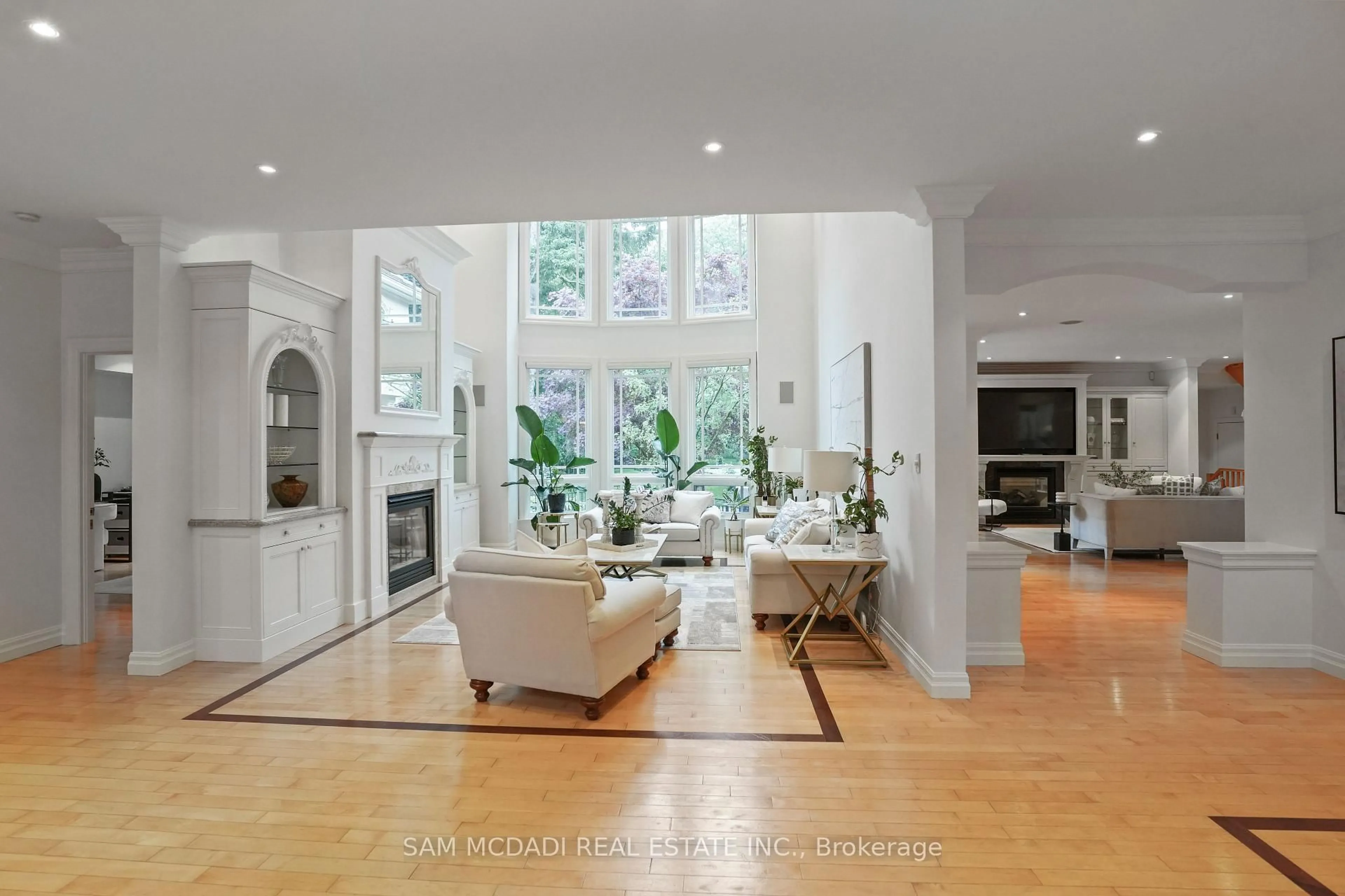 Unknown for 1382 Aldo Dr, Mississauga Ontario L5H 3E9