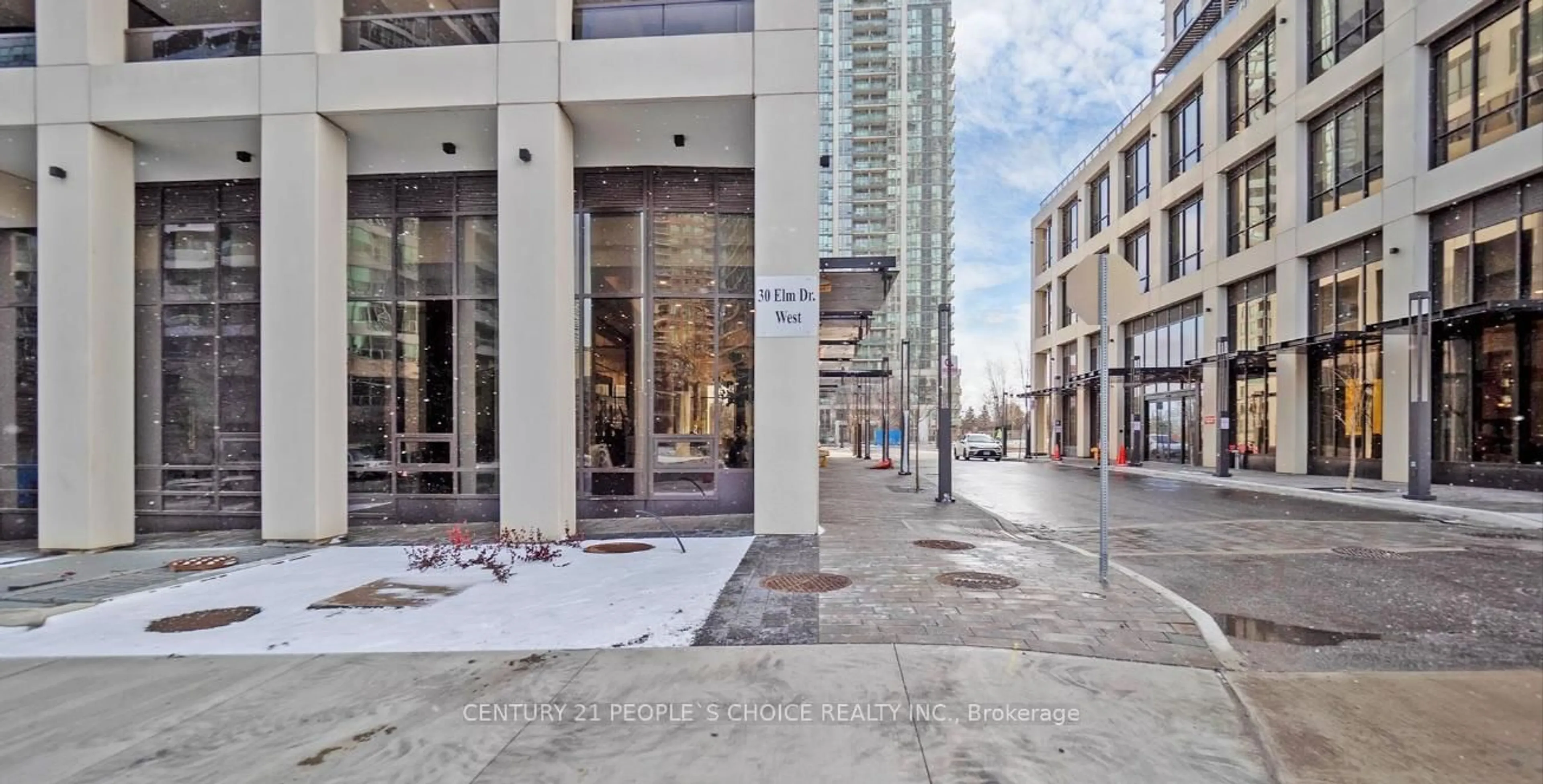 Indoor foyer for 30 Elm Dr #1102, Mississauga Ontario L5B 1L9