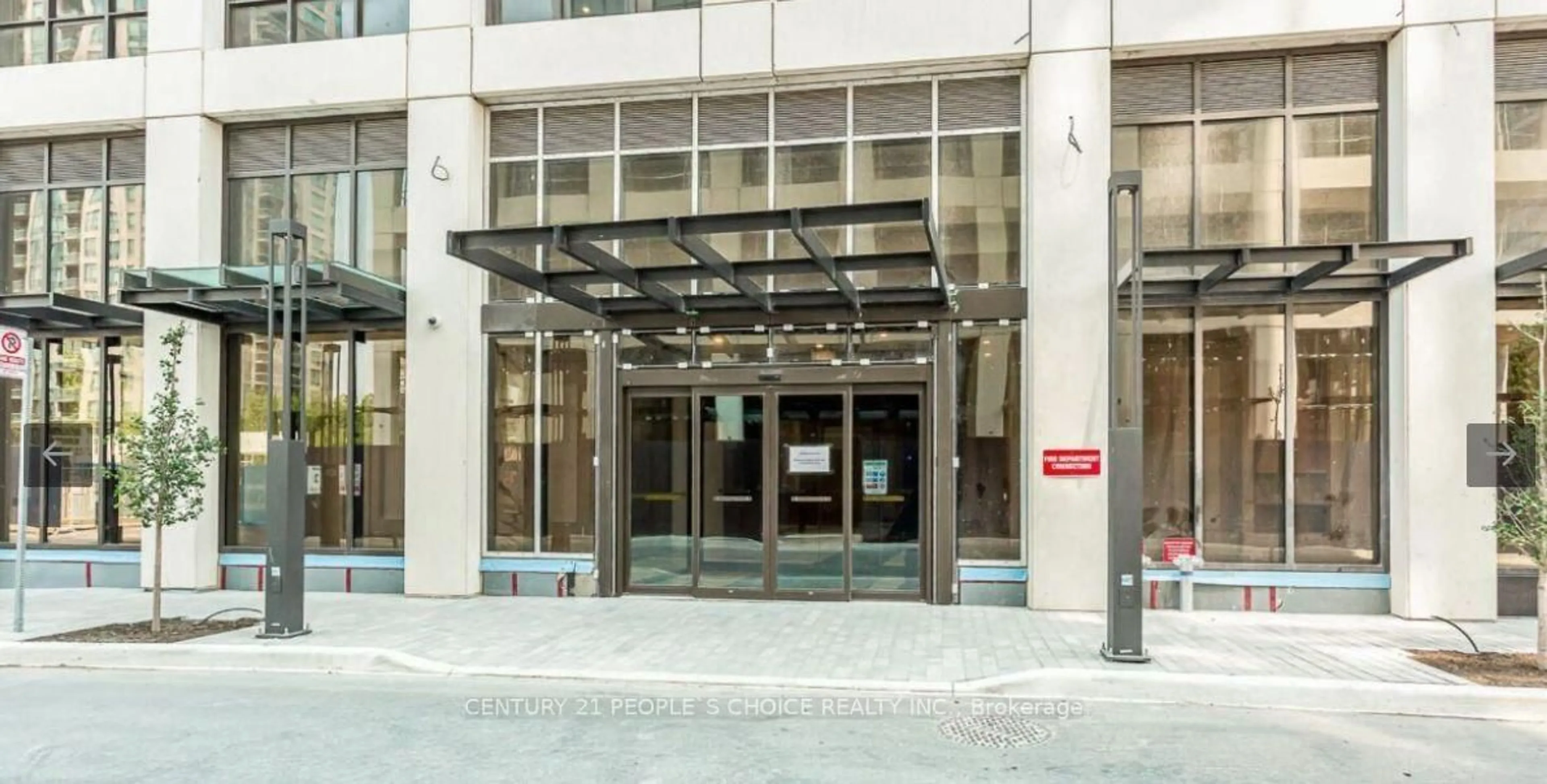 Indoor foyer for 30 Elm Dr #1102, Mississauga Ontario L5B 1L9