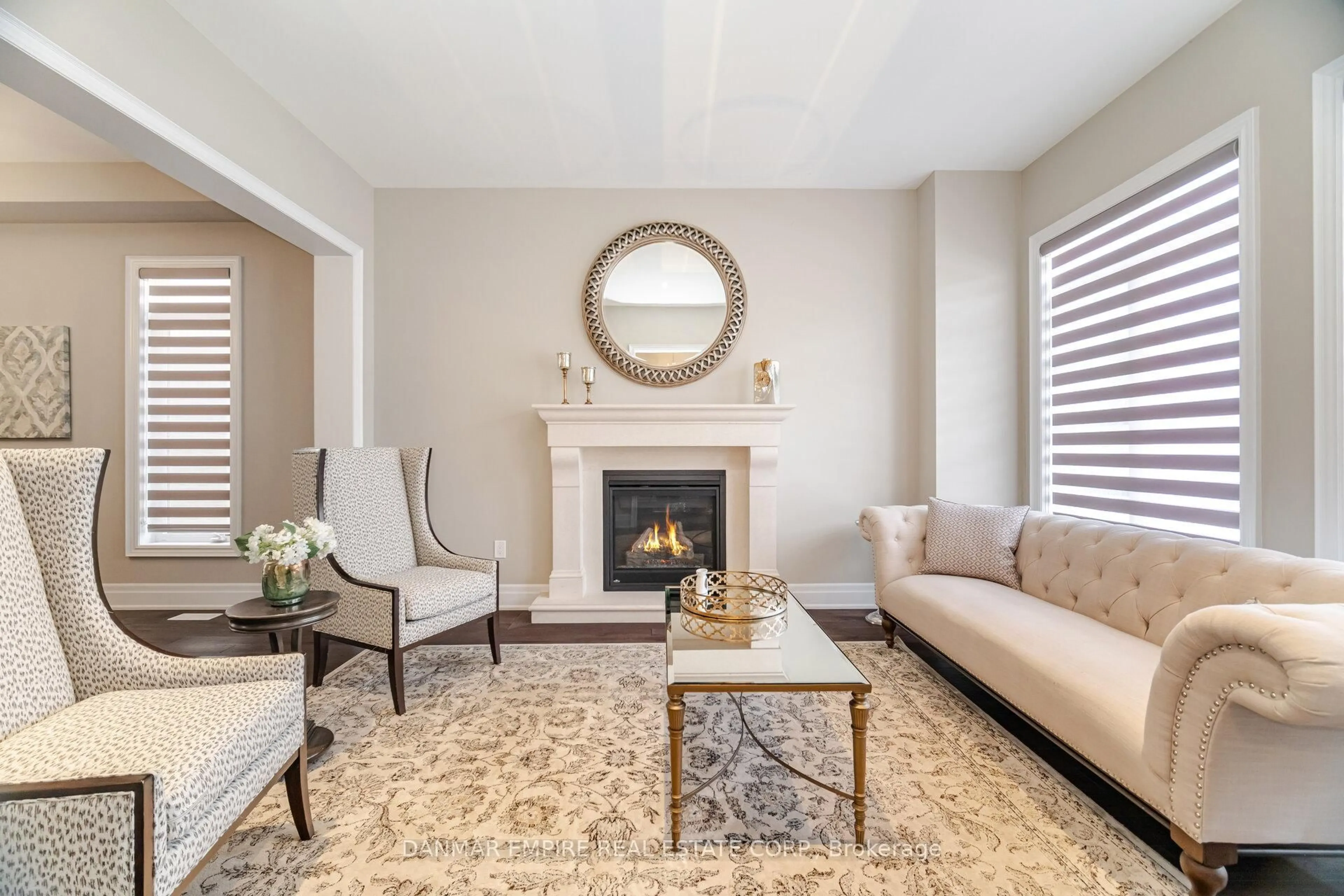 Living room with furniture, unknown for 386 Tudor Ave, Oakville Ontario L6K 2V5