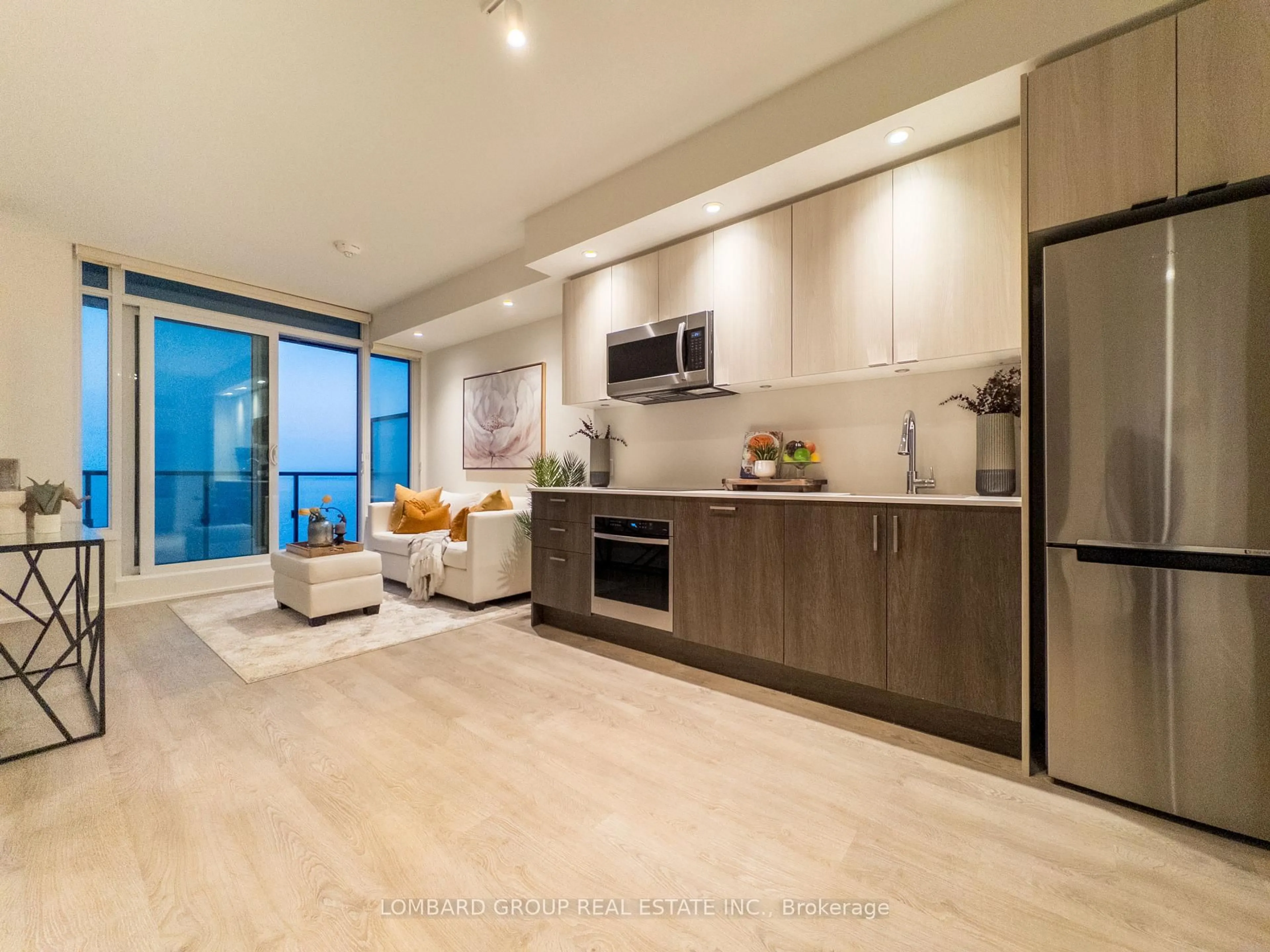 Open concept kitchen, unknown for 1928 Lake Shore Blvd #2508, Toronto Ontario M6S 0B1