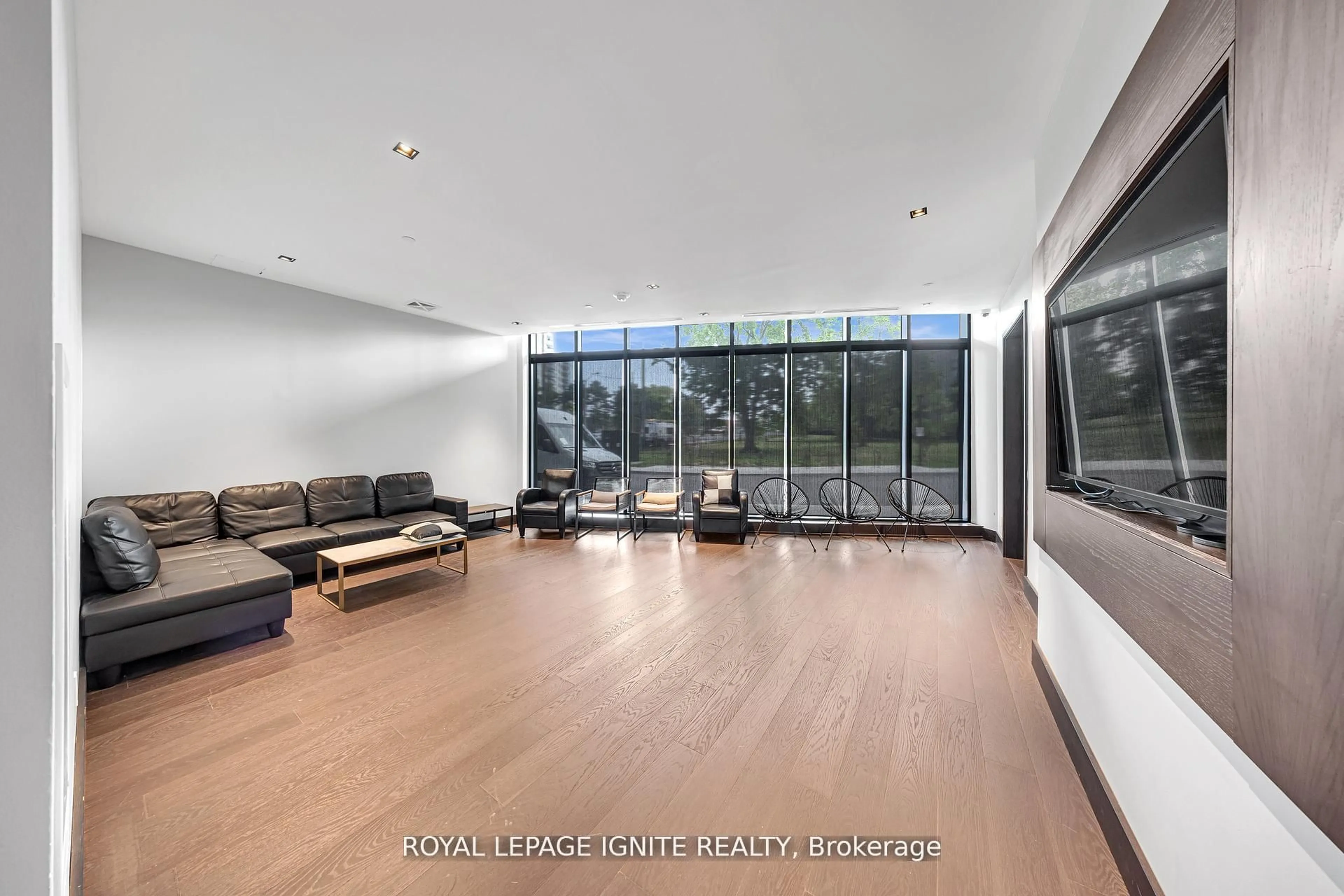 Unknown for 1461 Lawrence Ave #304, Toronto Ontario M6L 0A6