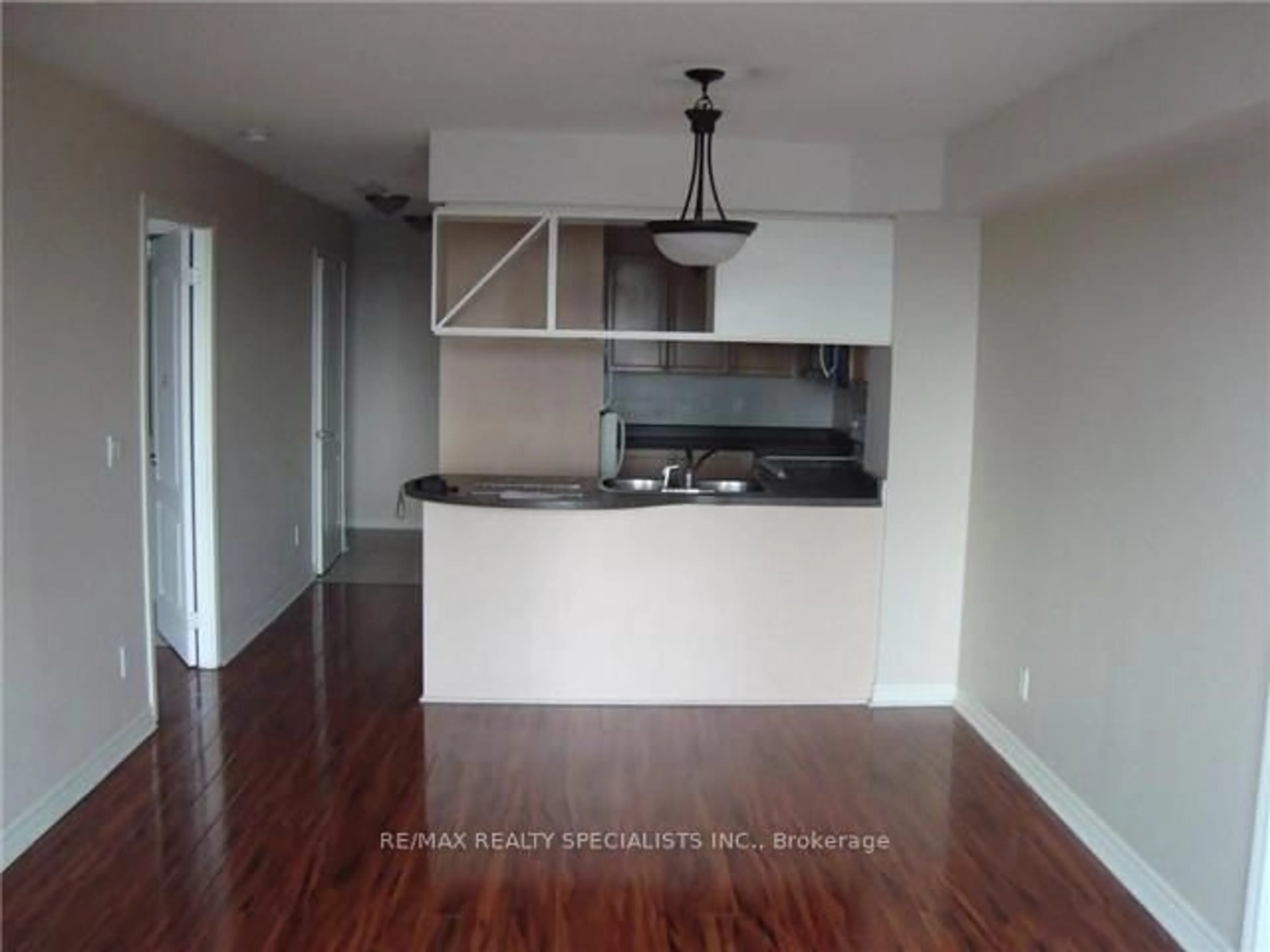 A pic of a room for 4090 Living Arts Dr #1206, Mississauga Ontario L5B 4M8