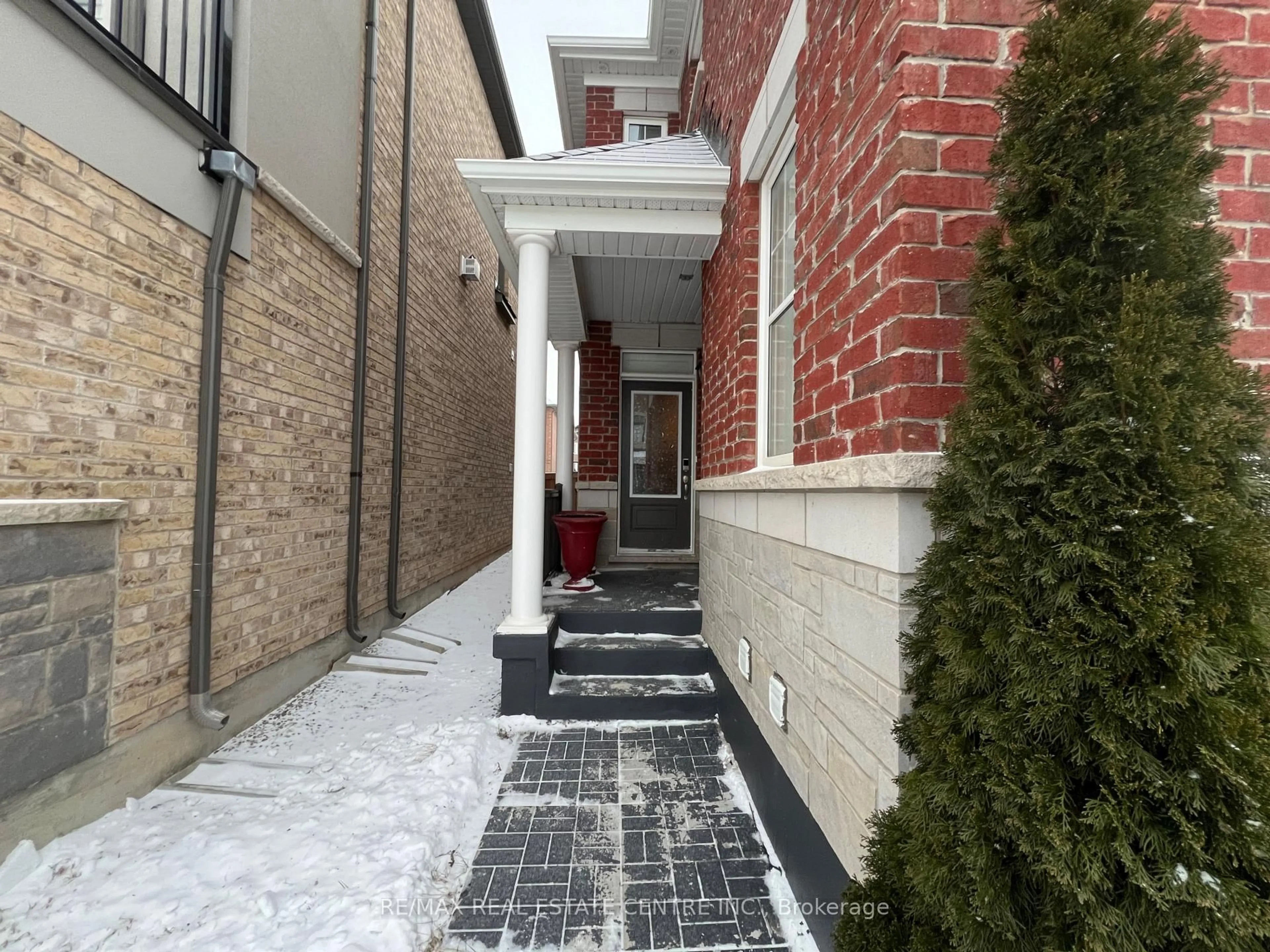 Unknown for 1300 Basswood Cres, Milton Ontario L9T 7E7