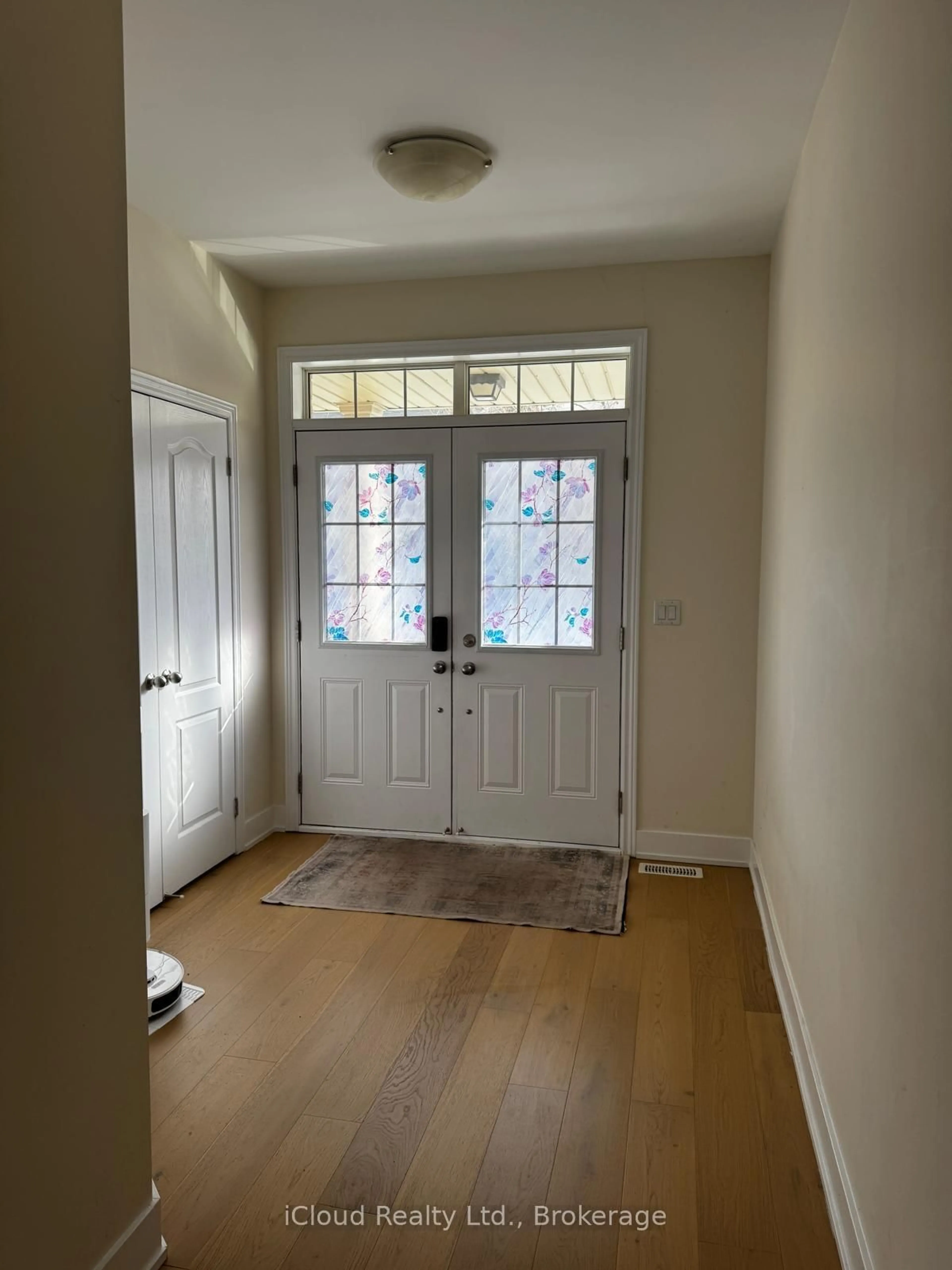 Indoor entryway for 1443 Bews Landing, Milton Ontario L9T 8T9