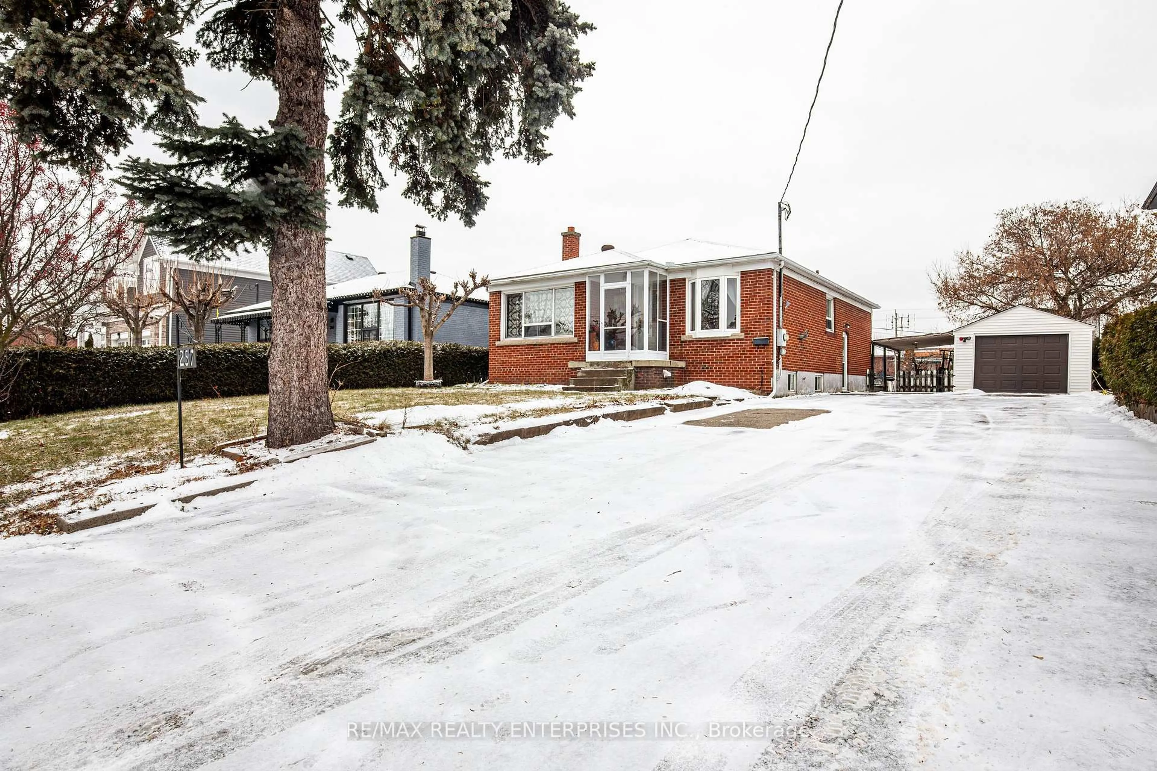 Unknown for 257 Woodale Ave, Oakville Ontario L6K 2N3