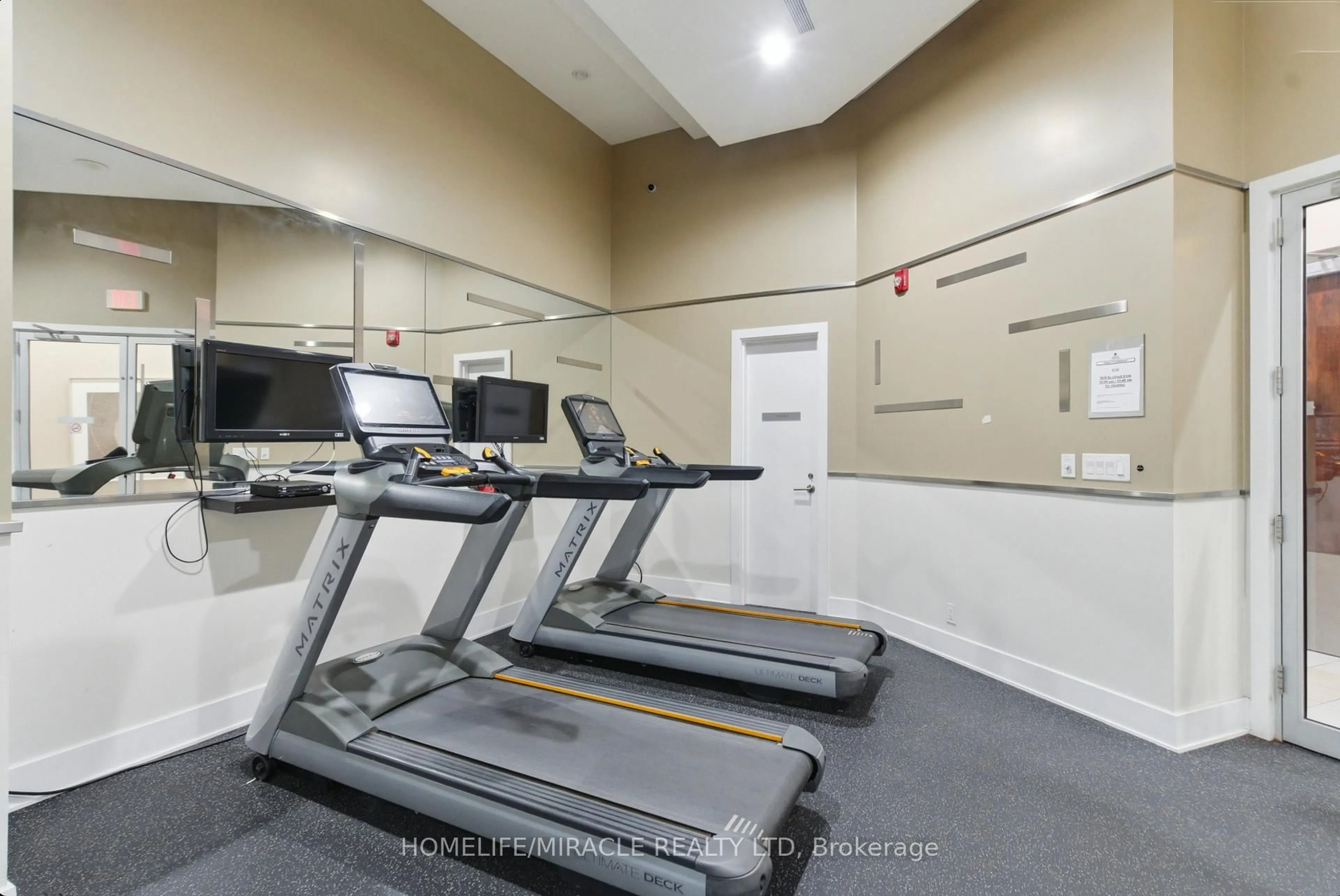 Gym or fitness room for 330 Burnhamthorpe Rd #2901, Mississauga Ontario L5B 3Y5