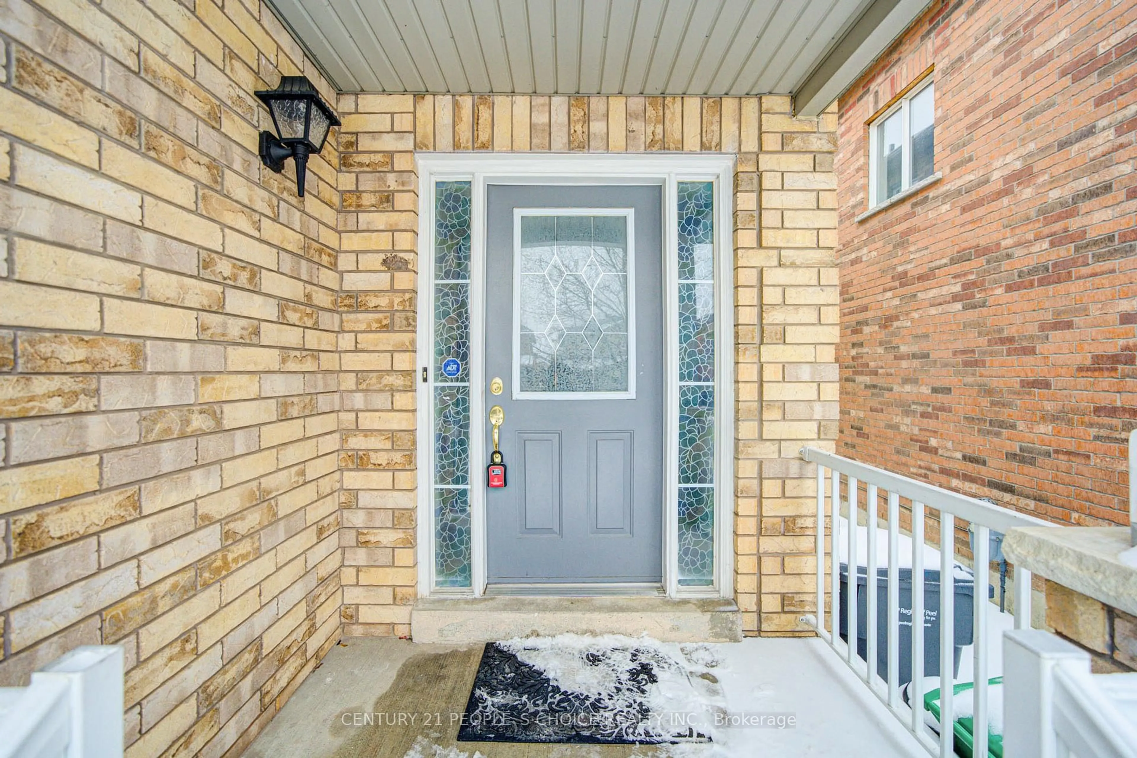 Indoor entryway for 769 Fable Cres, Mississauga Ontario L5W 1S1