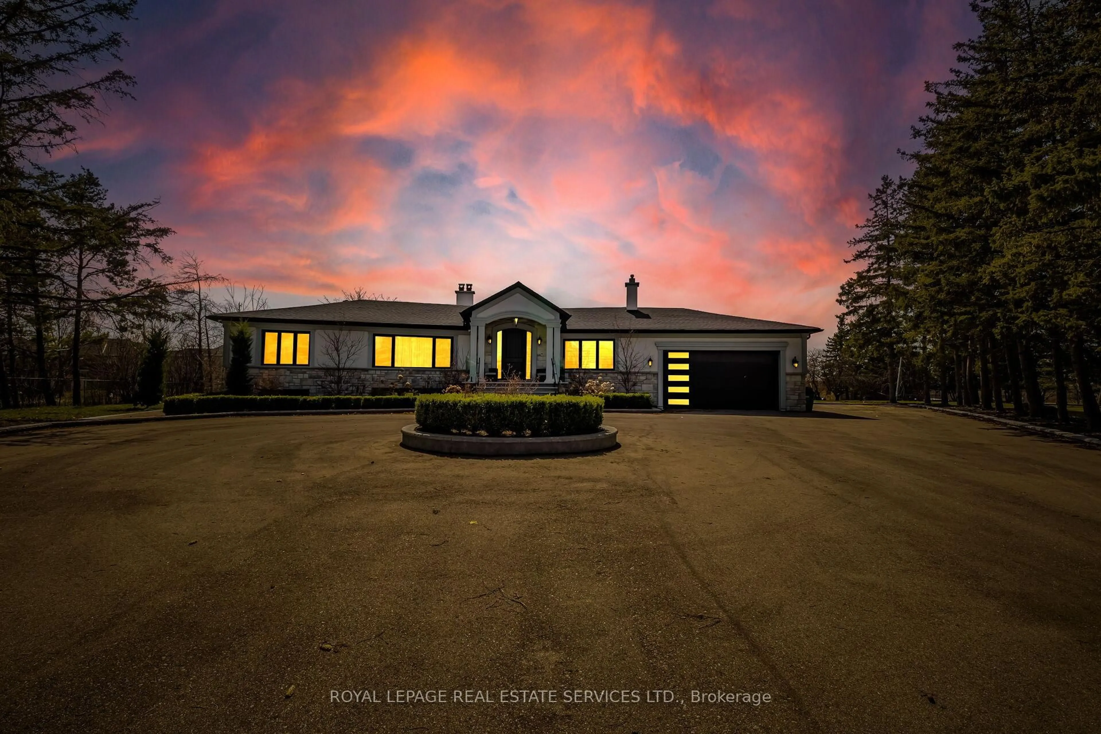 A pic from outside/outdoor area/front of a property/back of a property/a pic from drone, building for 12 Julian Dr, Brampton Ontario L6P 0L2