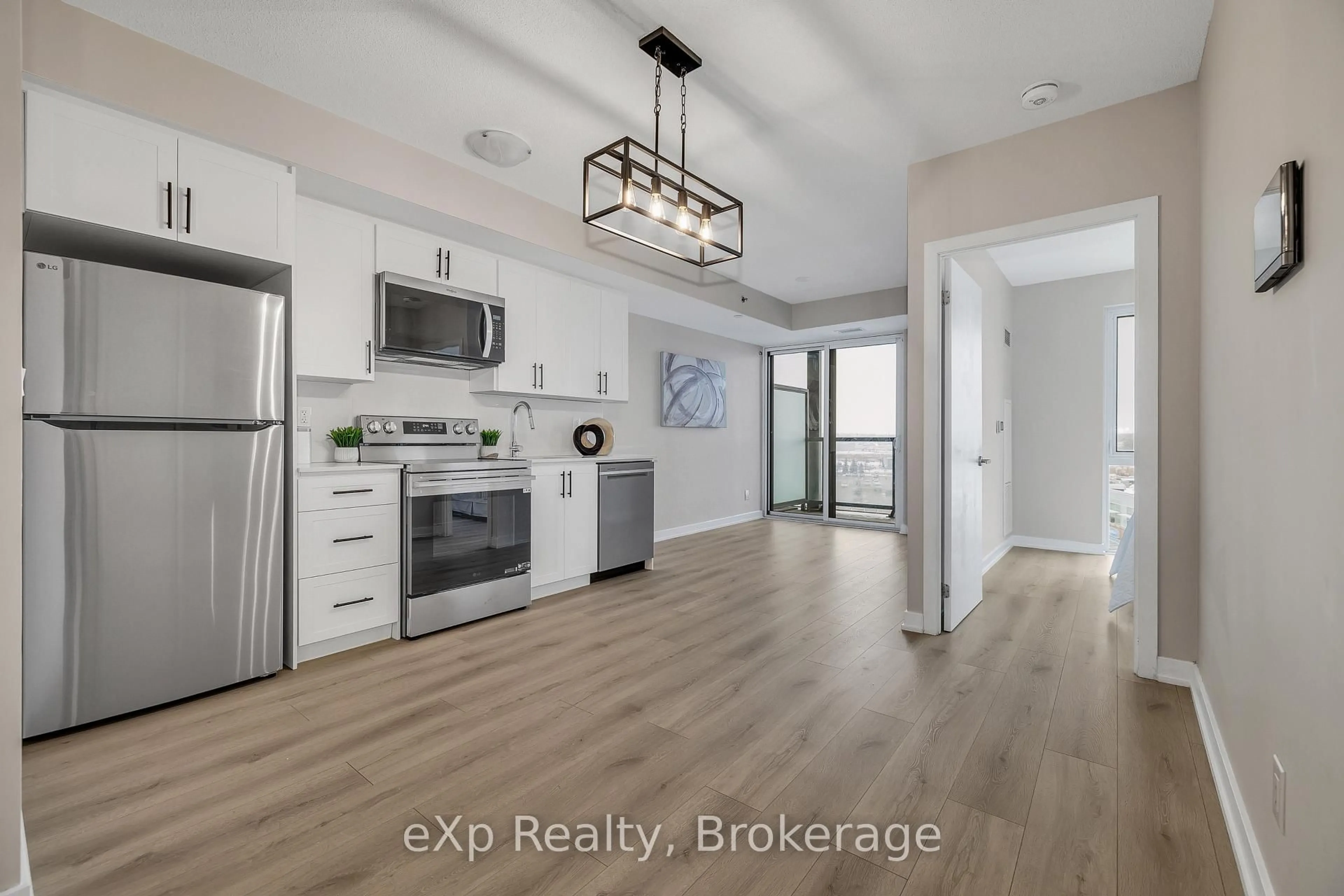 Open concept kitchen, unknown for 3210 Dakota Common #A614, Burlington Ontario L7M 2A8