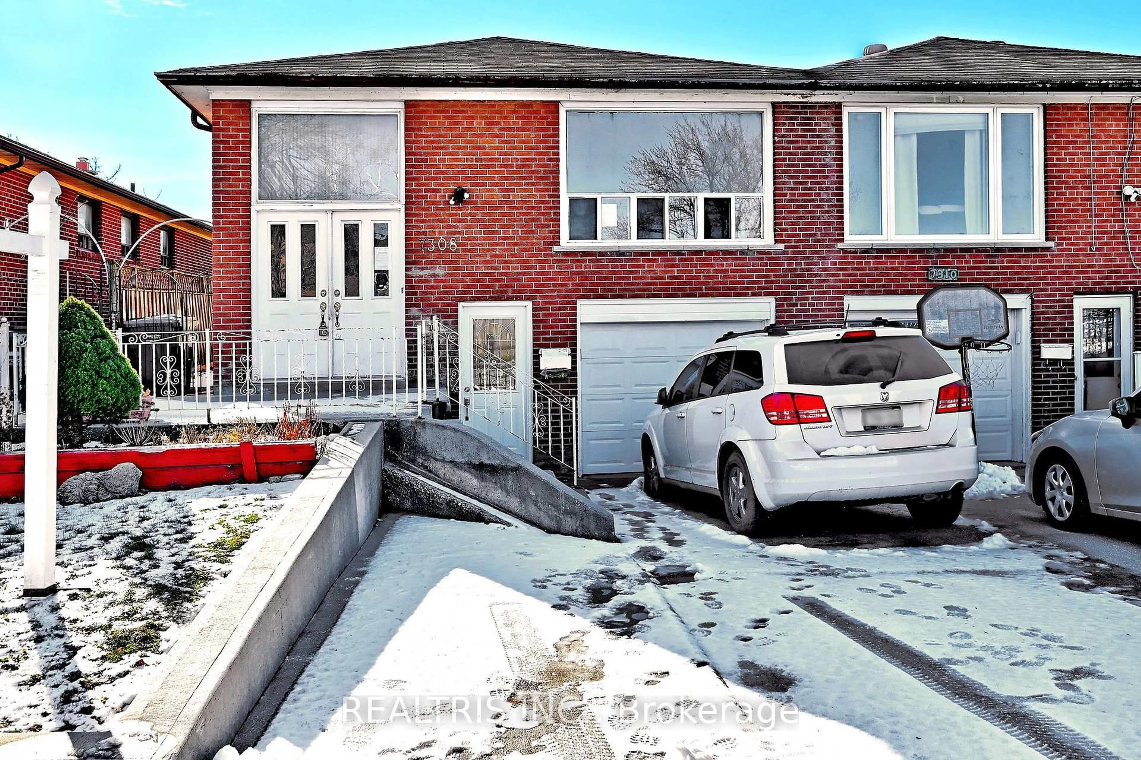 Home with brick exterior material, street for 7308 Cambrett Dr, Mississauga Ontario L4T 2R5