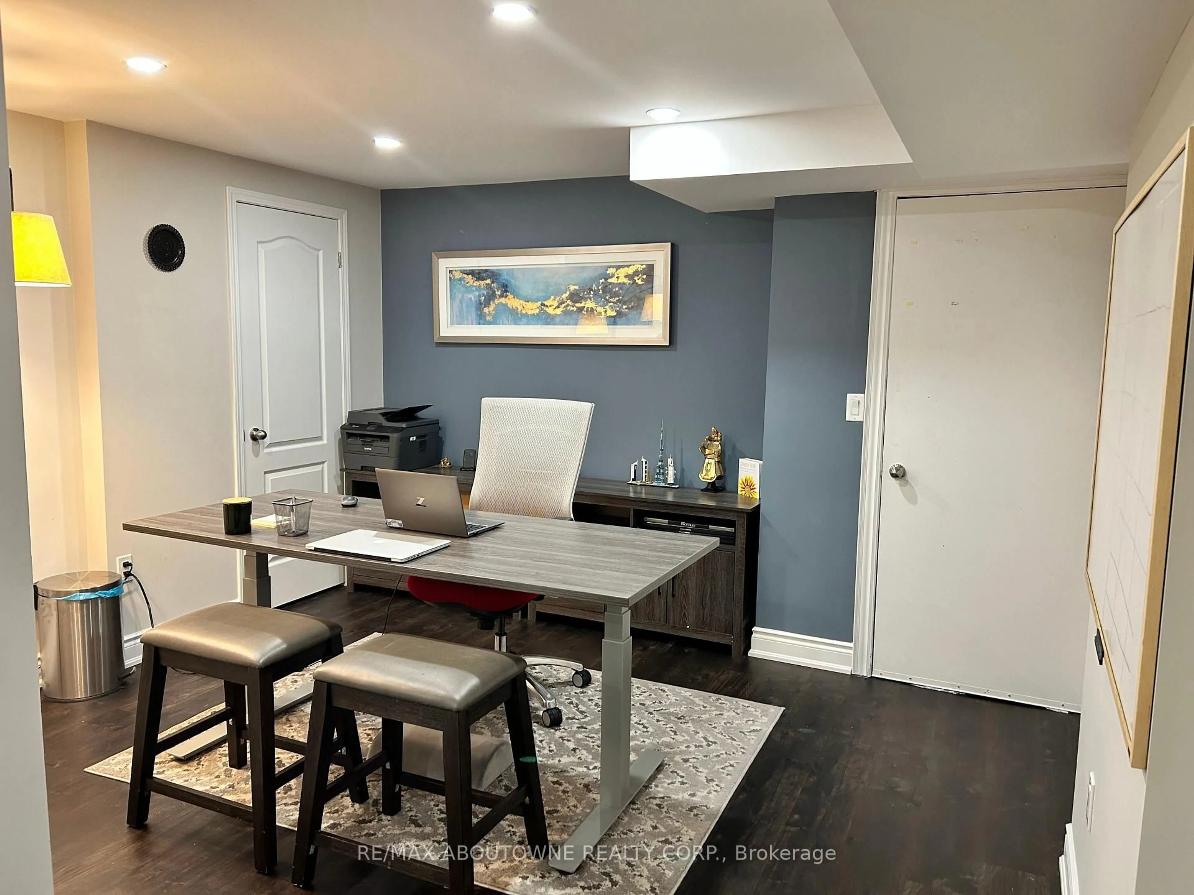 Unknown for 371 Hincks Dr, Milton Ontario L9T 8T9