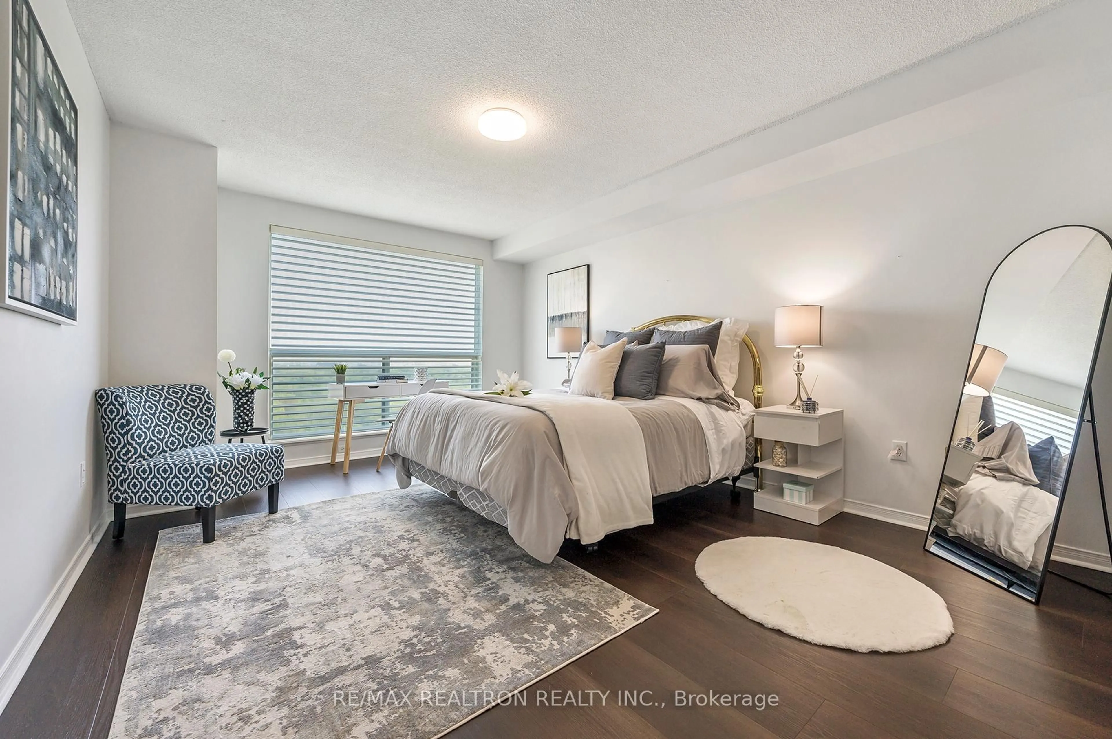 Bedroom with bed, unknown for 2155 Burnhamthorpe Rd #1301, Mississauga Ontario L5L 5P4