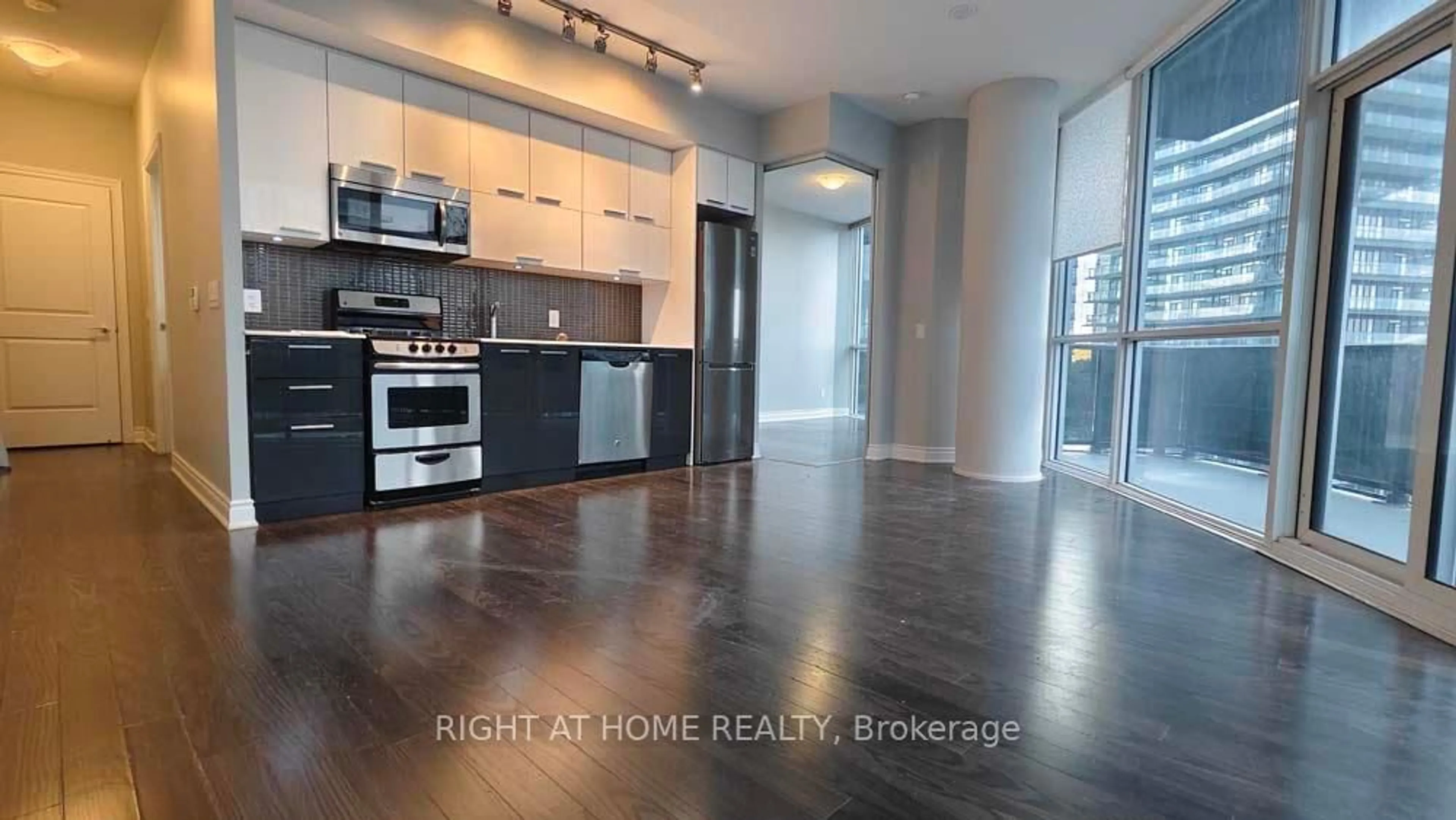 Open concept kitchen, unknown for 80 Marine Parade Dr #1608, Toronto Ontario M8V 0A3