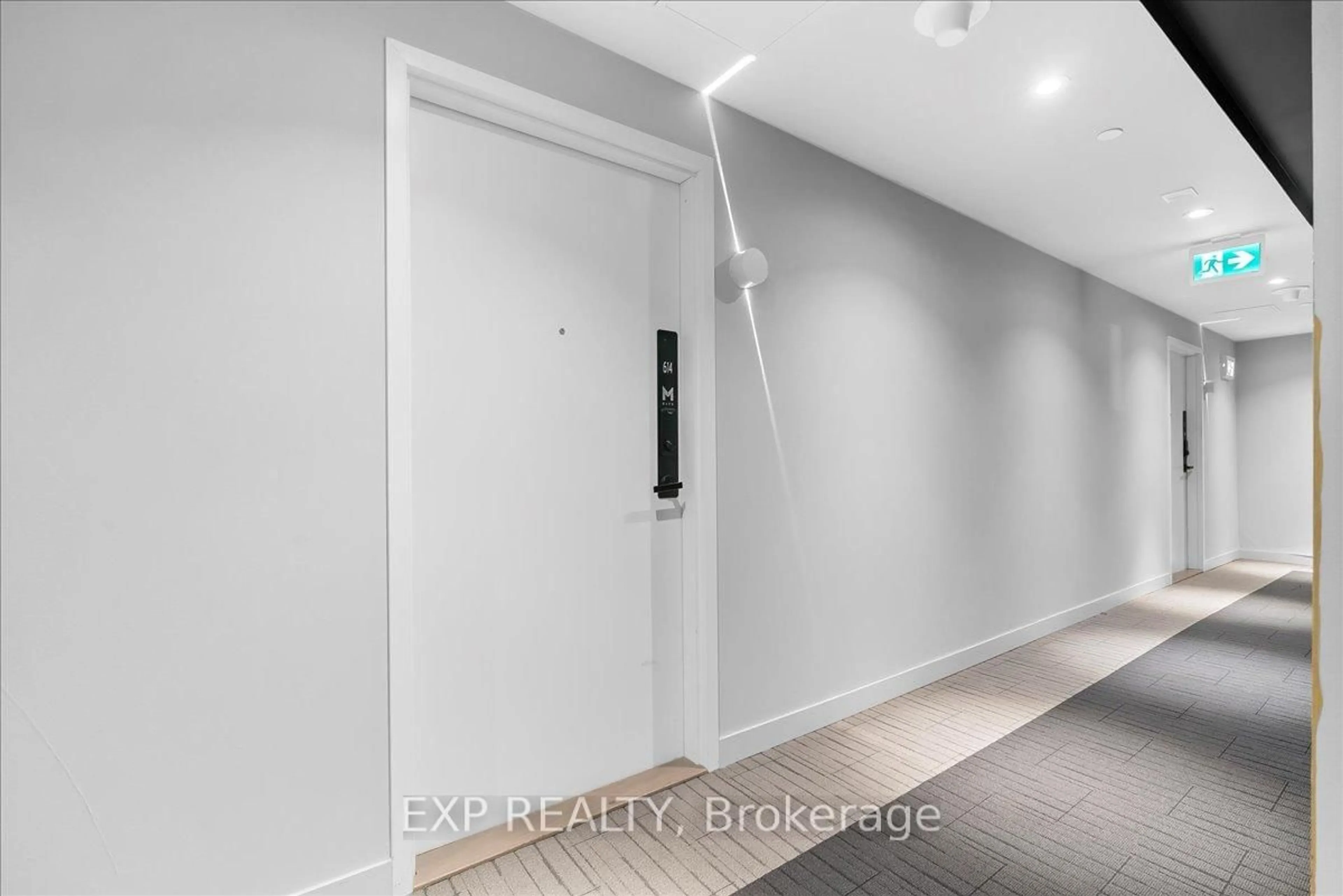 Indoor entryway for 3883 Quartz Rd #614, Mississauga Ontario L5B 0M4