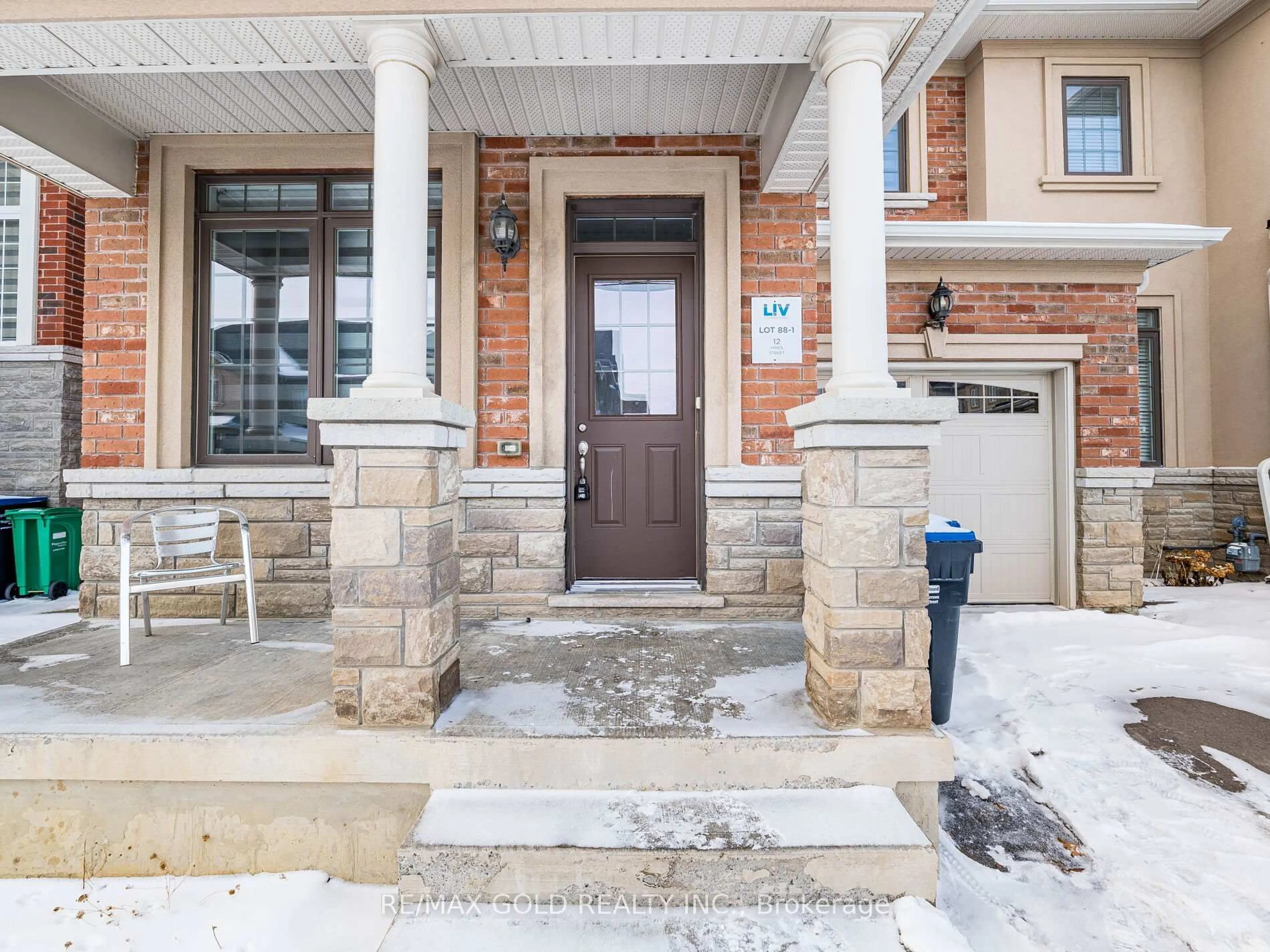 Indoor entryway for 12 Hines St, Brampton Ontario L7A 4X5