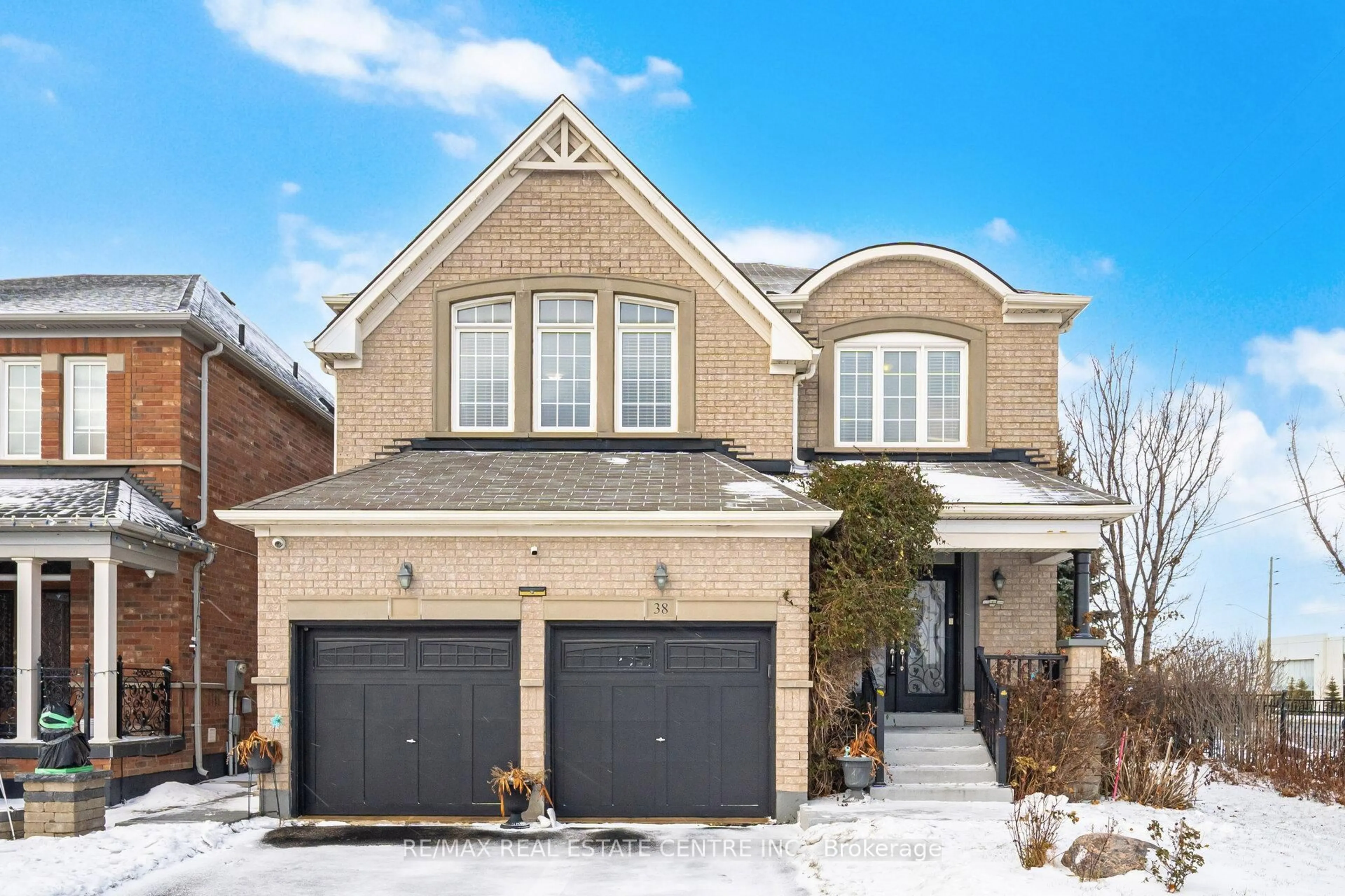 Home with brick exterior material, street for 38 Lightcatcher Circ, Brampton Ontario L6P 3P5