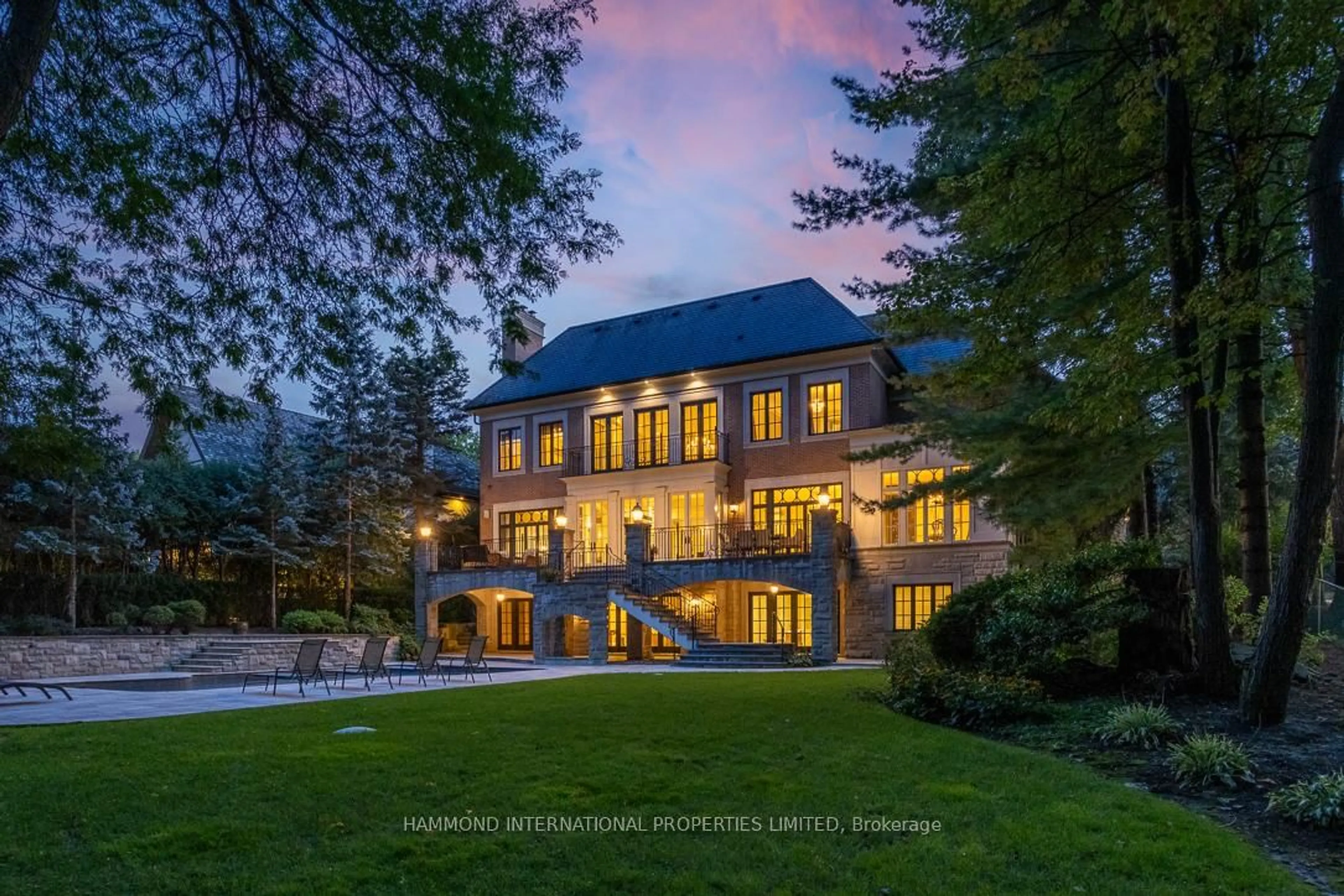 A pic from outside/outdoor area/front of a property/back of a property/a pic from drone, unknown for 43 North Dr, Toronto Ontario M9A 4R1