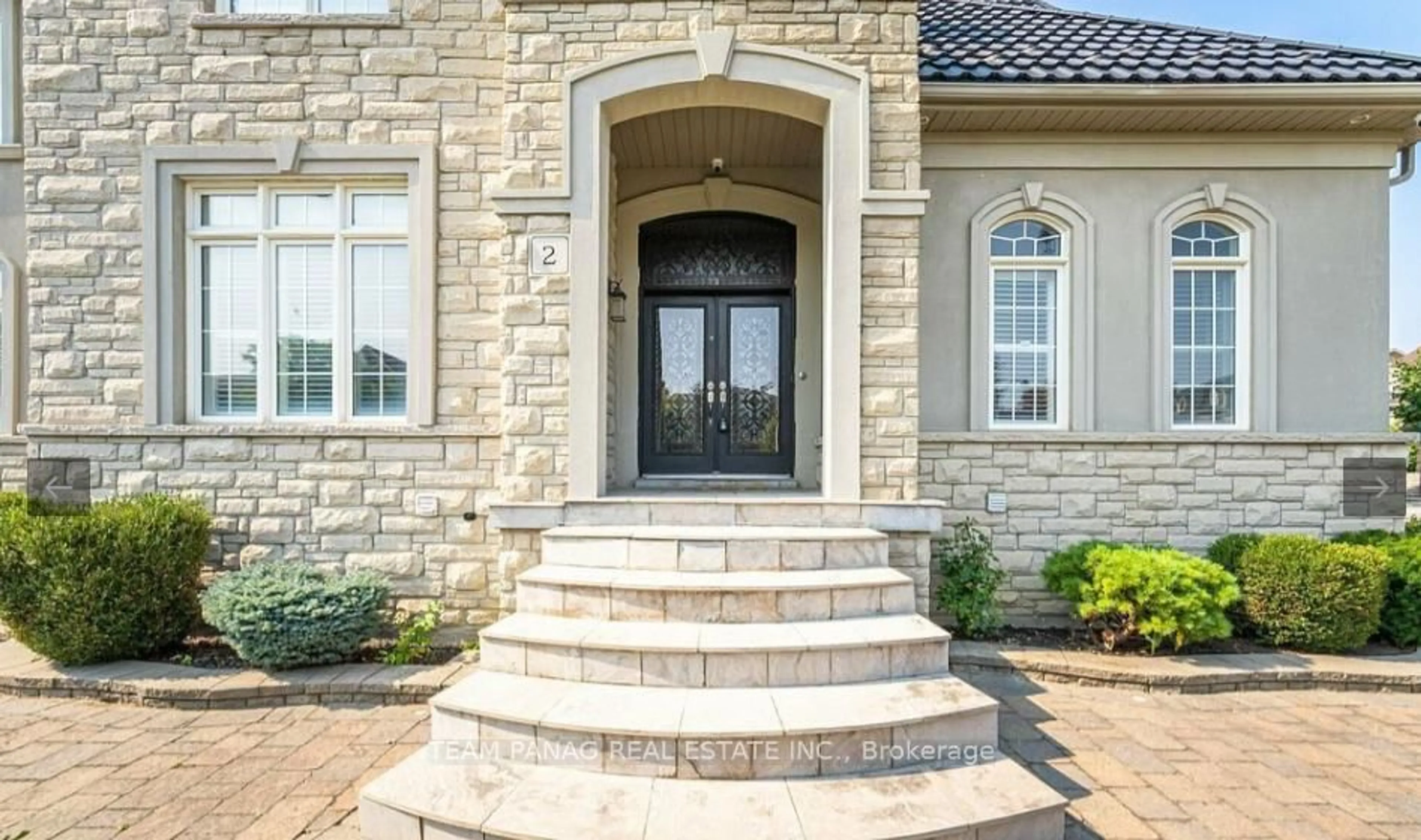 Unknown for 2 Belleville Dr, Brampton Ontario L6P 1V7