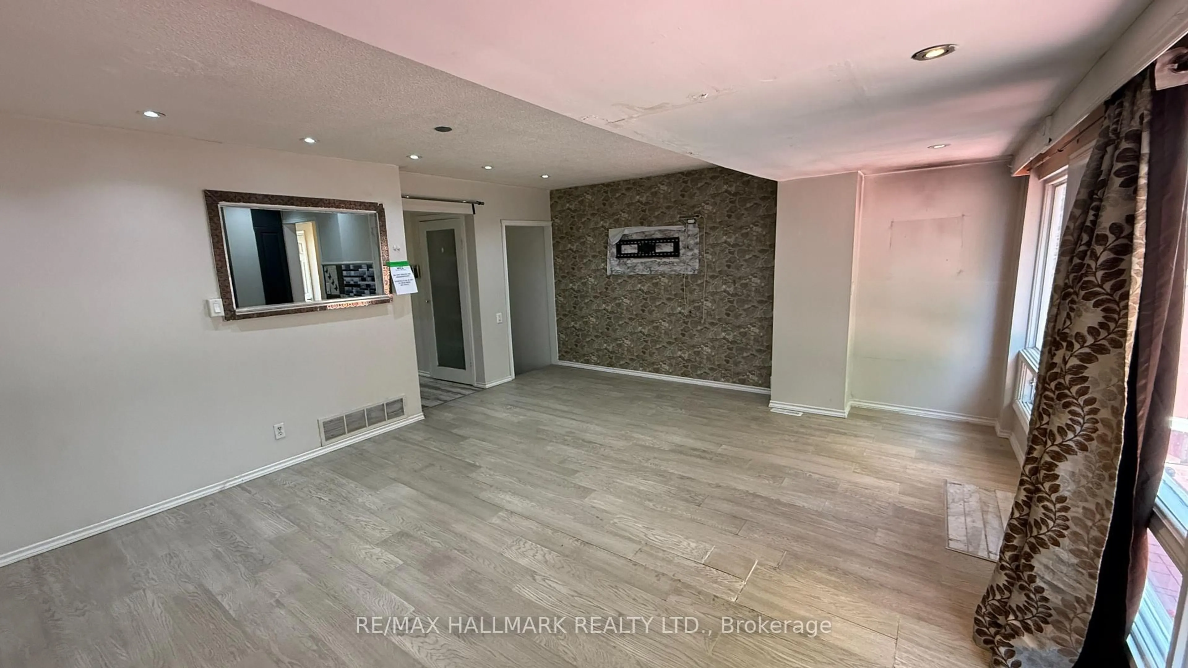 Unknown for 3600 Morning Star Dr #10, Mississauga Ontario L4T 1Y5