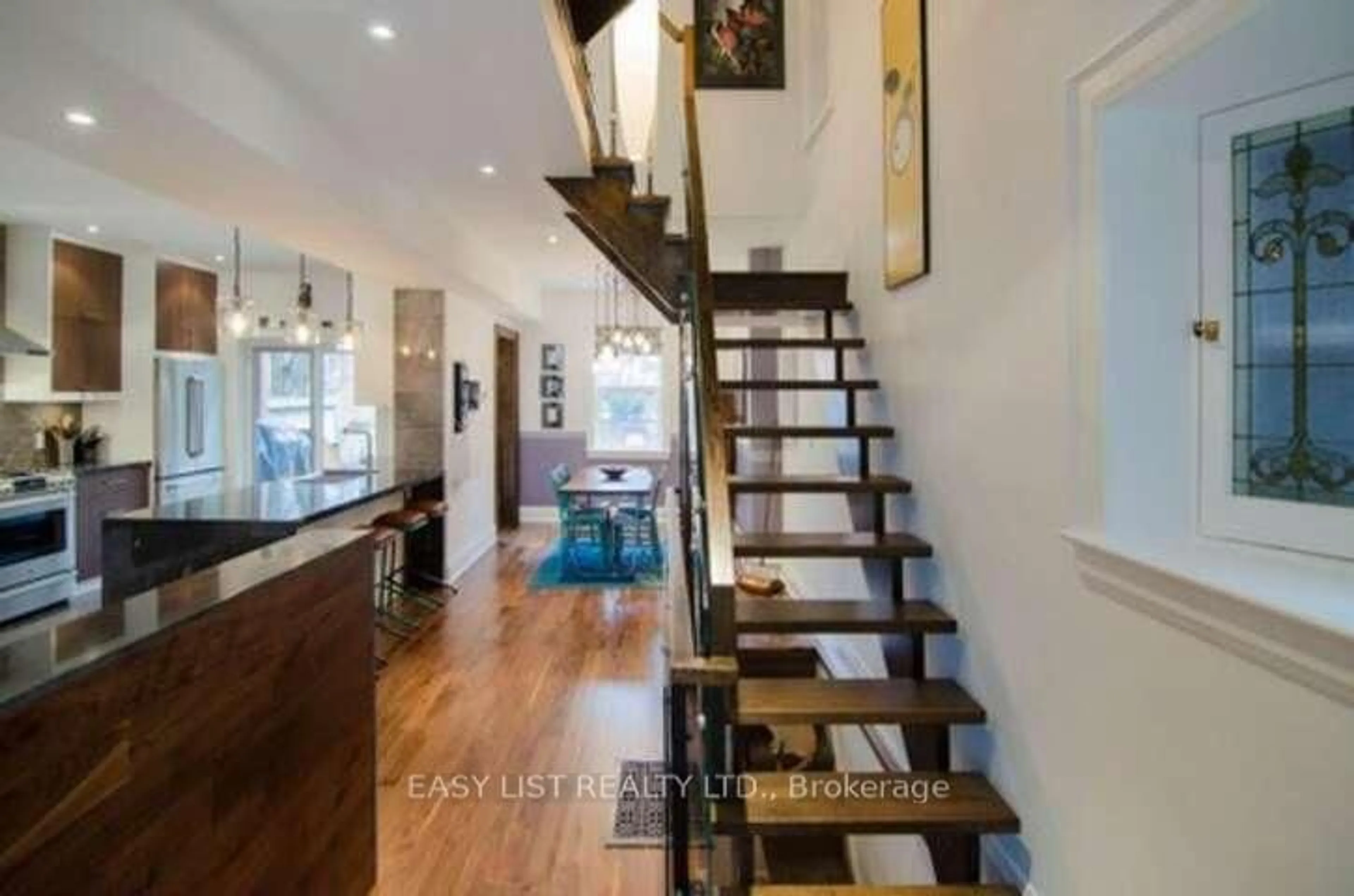 Stairs for 76 Dunn Ave, Toronto Ontario M6K 2R6