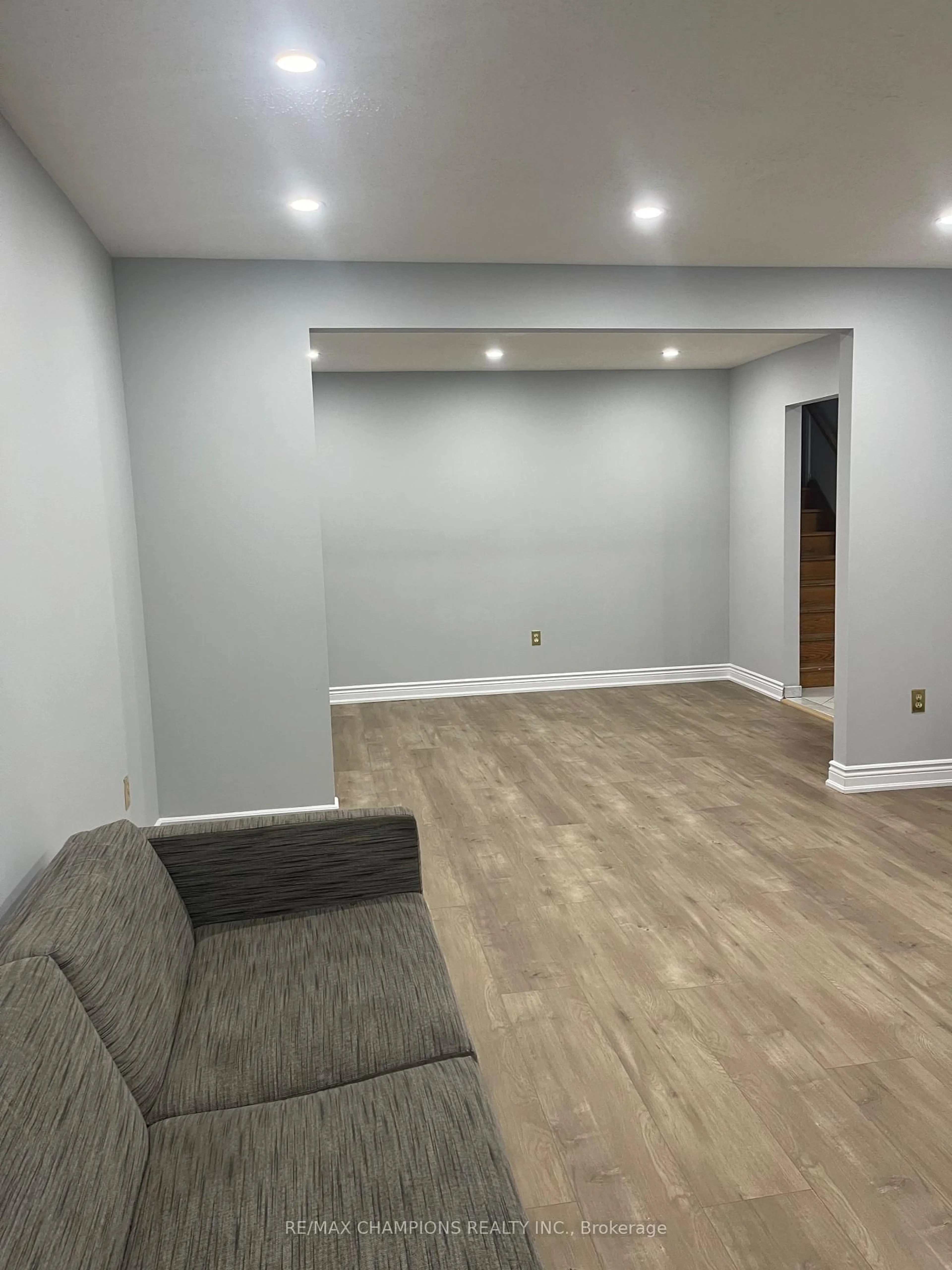 A pic of a room for 249 Centre St, Brampton Ontario L6V 2R3