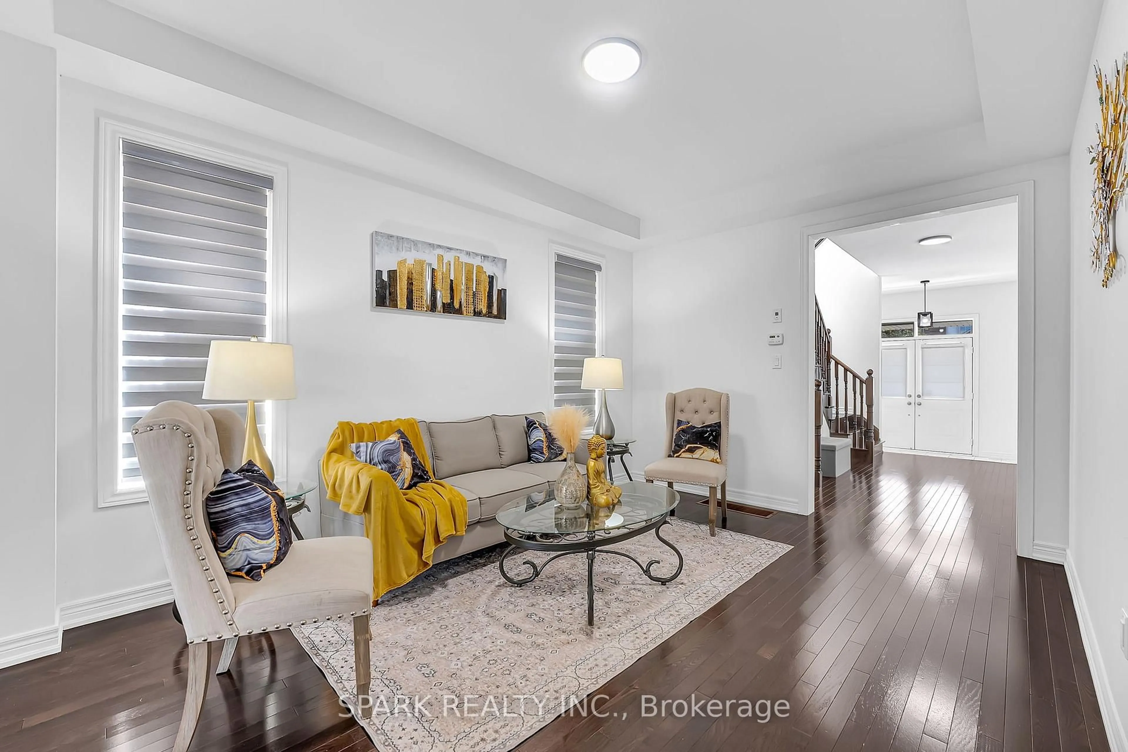 Living room with furniture, unknown for 5 Boathouse Rd, Brampton Ontario L7A 5B4