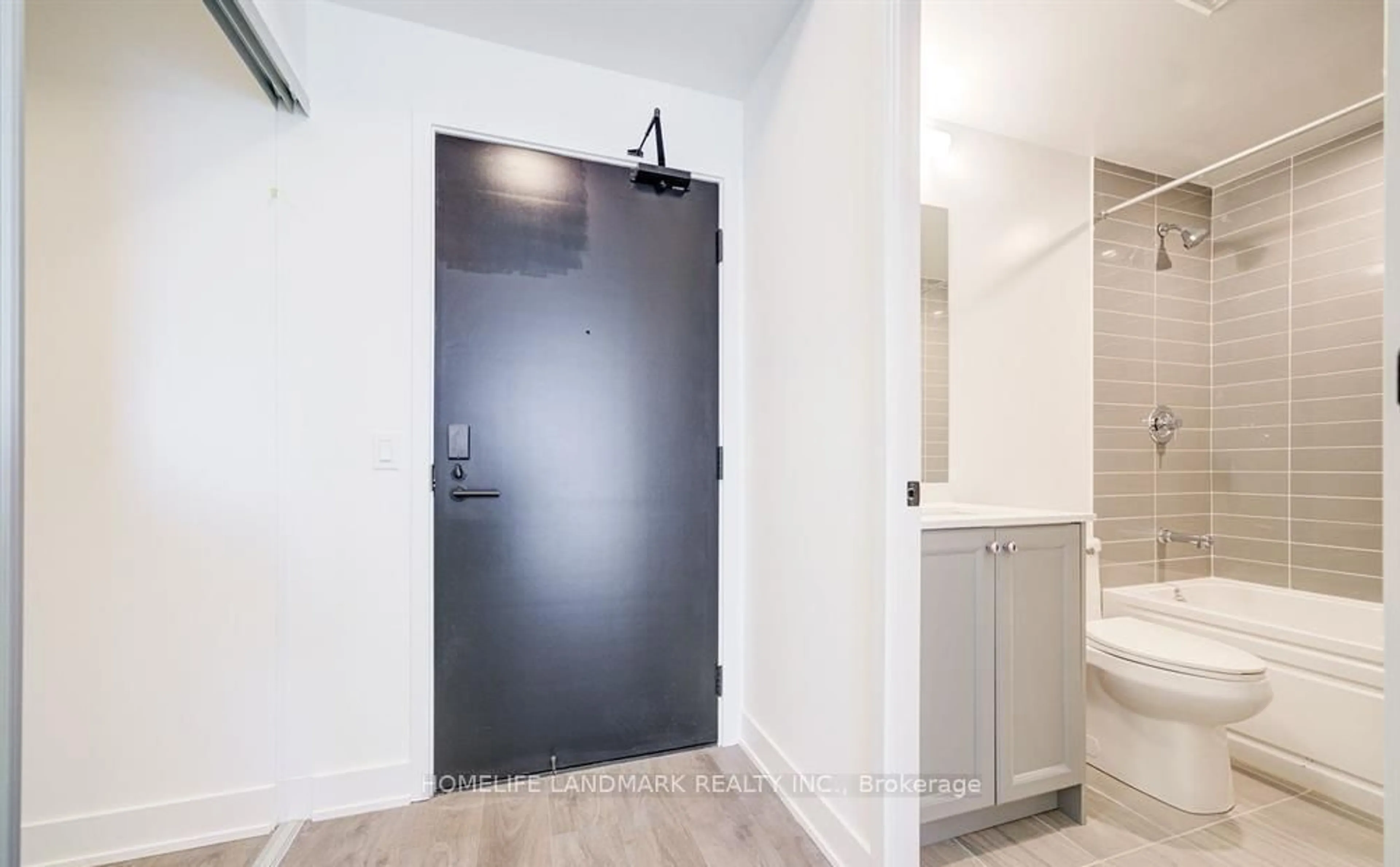 Indoor entryway for 2333 Khalsa Gate #313, Oakville Ontario L6M 5R6