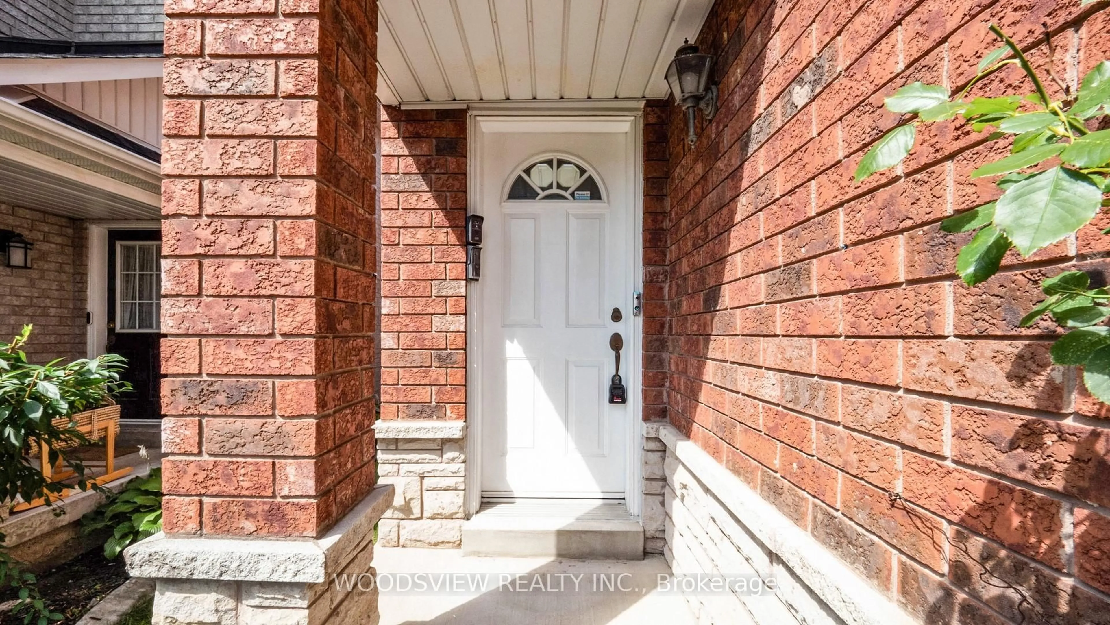 Indoor entryway for 1171 Foxglove Pl, Mississauga Ontario L5V 2N1