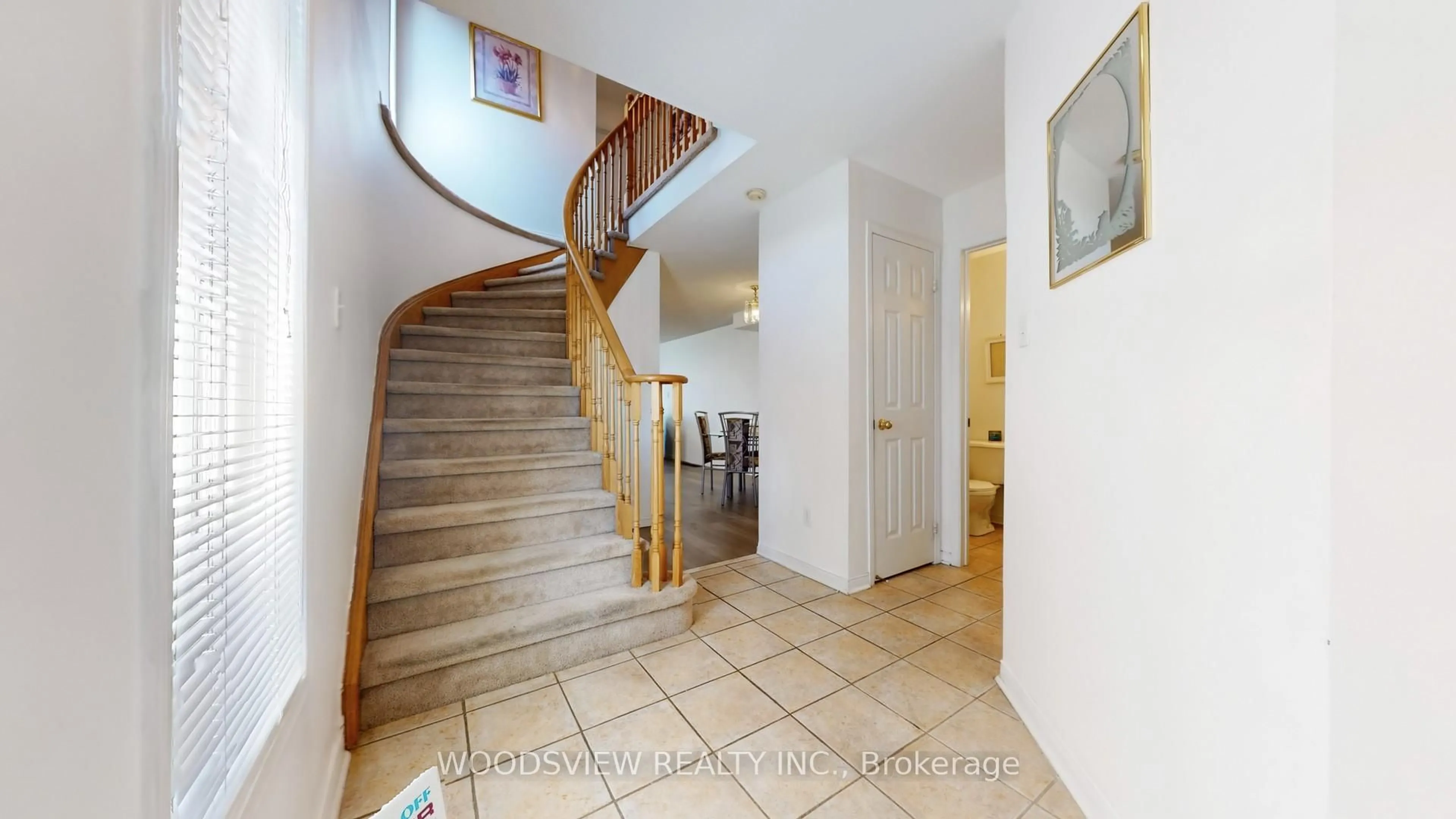 Indoor foyer for 1171 Foxglove Pl, Mississauga Ontario L5V 2N1