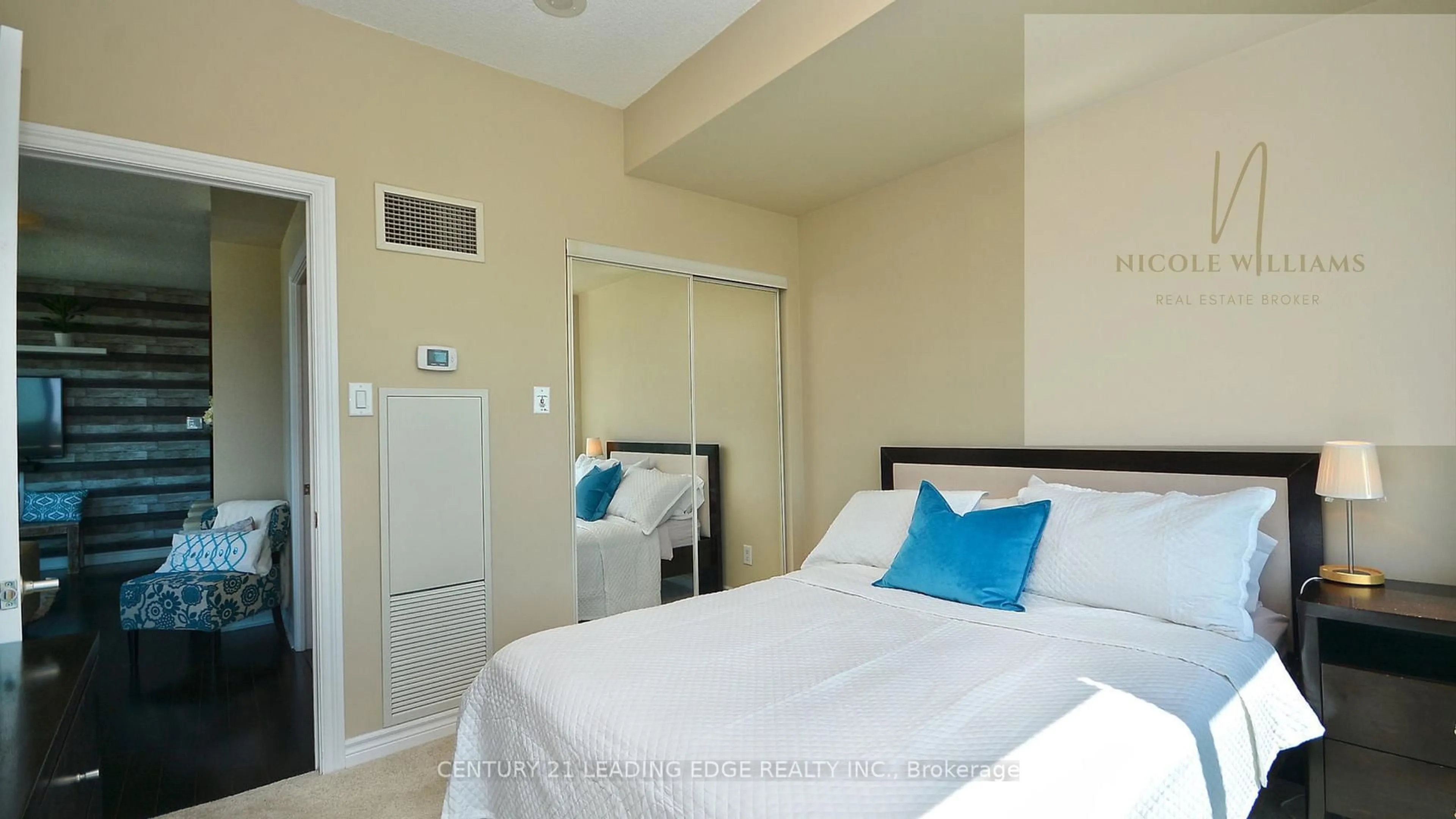 Bedroom with bed, unknown for 3525 Kariya Dr #806, Mississauga Ontario L5B 0C2