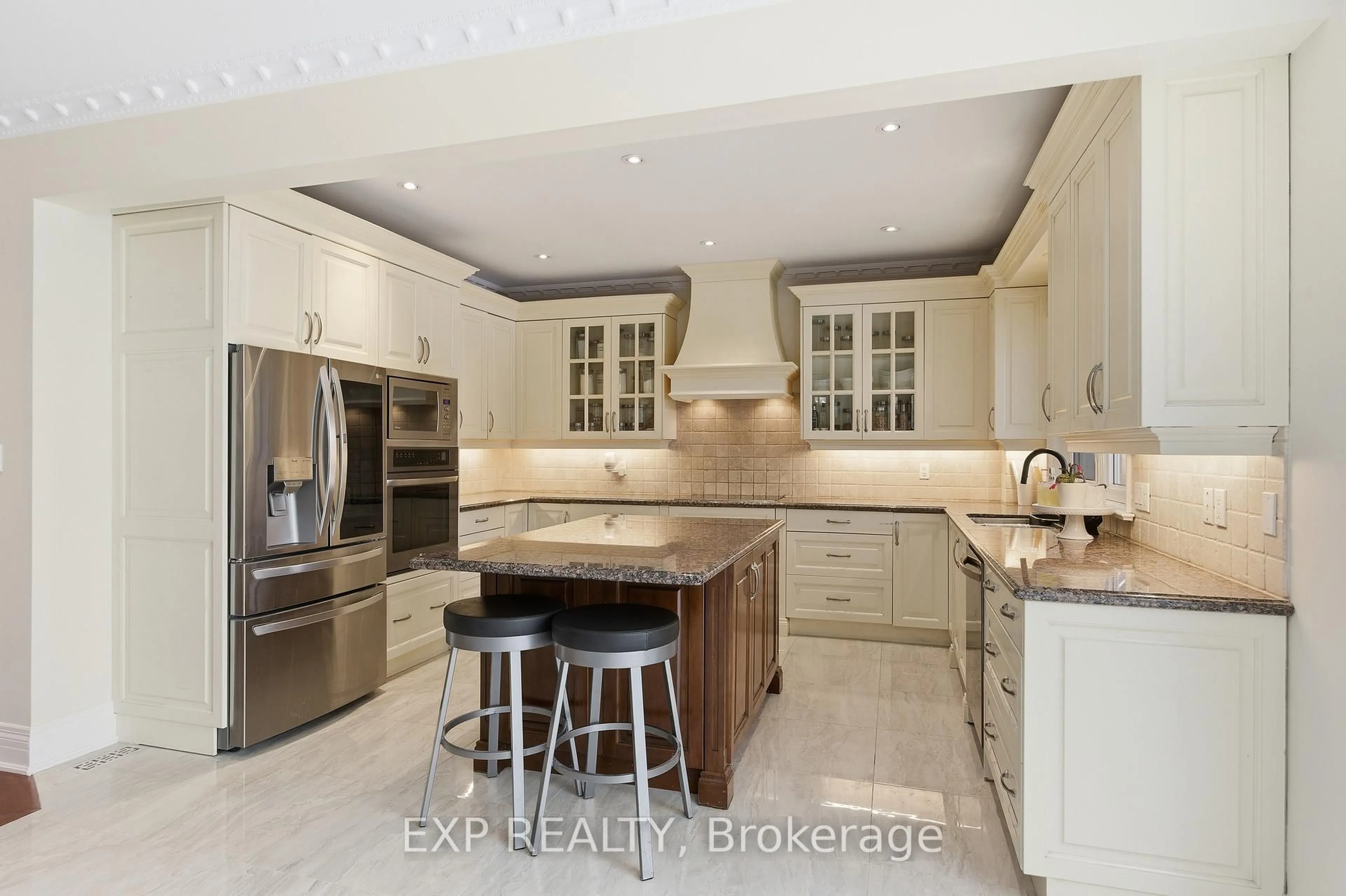 Contemporary kitchen, ceramic/tile floor for 1357 Alexandra Ave, Mississauga Ontario L5E 2A8