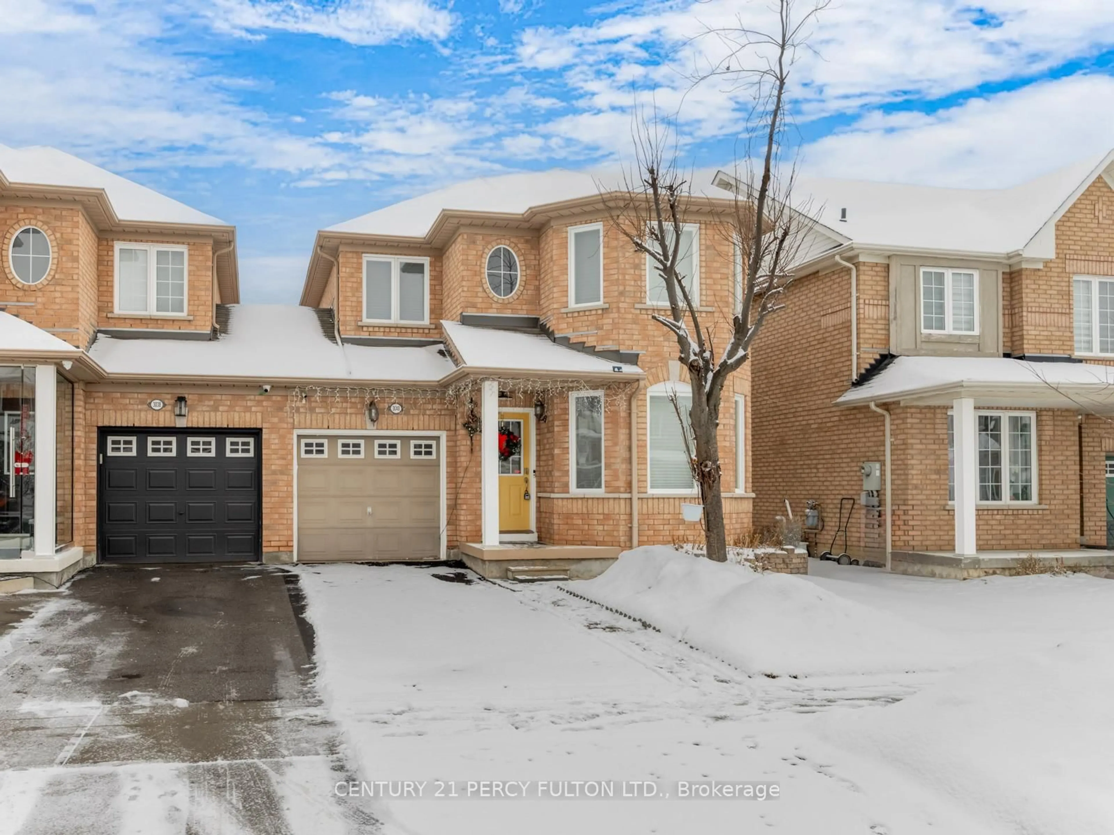Home with brick exterior material, street for 3040 Bentley Dr, Mississauga Ontario L5M 6W2