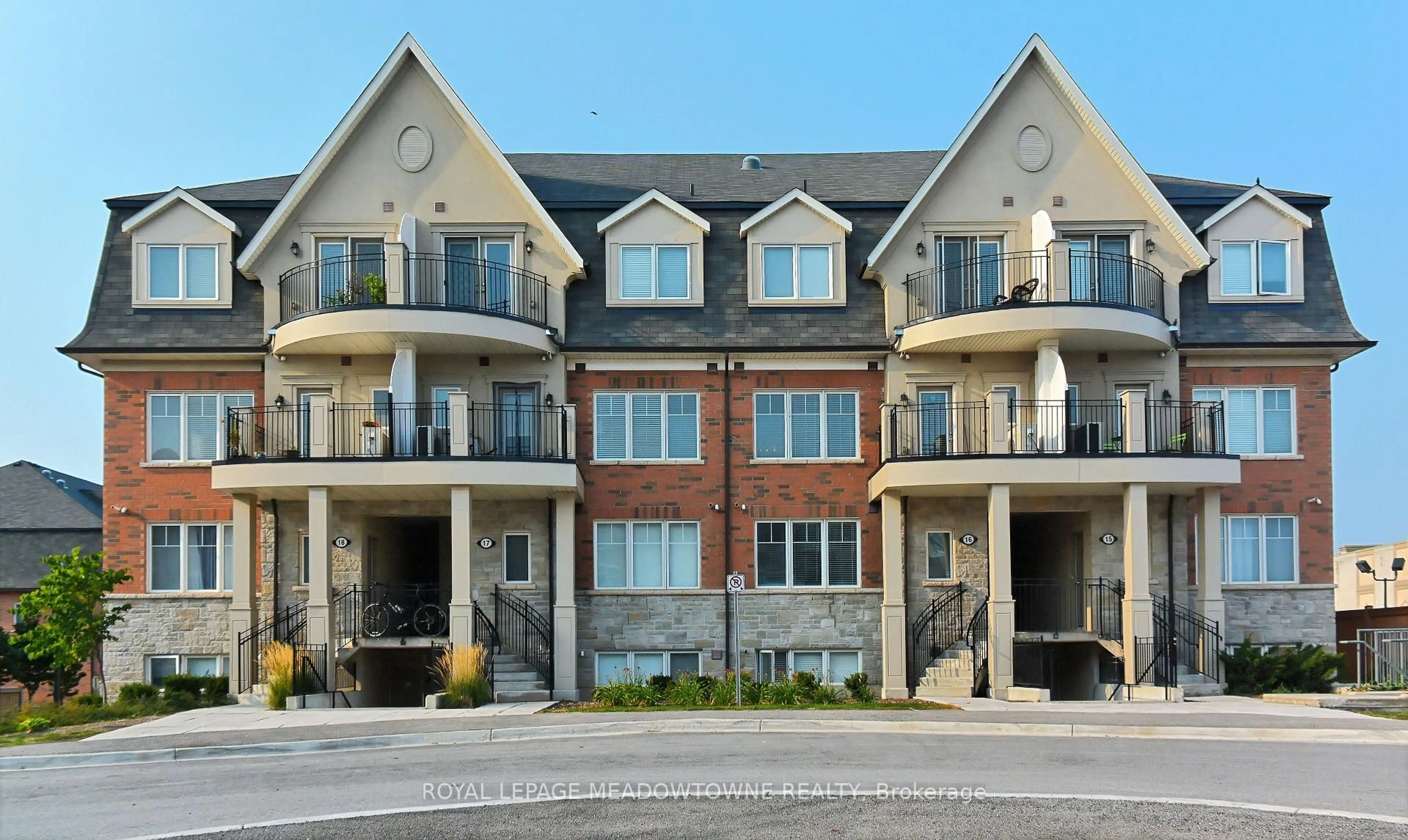 Home with brick exterior material, unknown for 2420 Baronwood Dr #1704, Oakville Ontario L6M 0J7