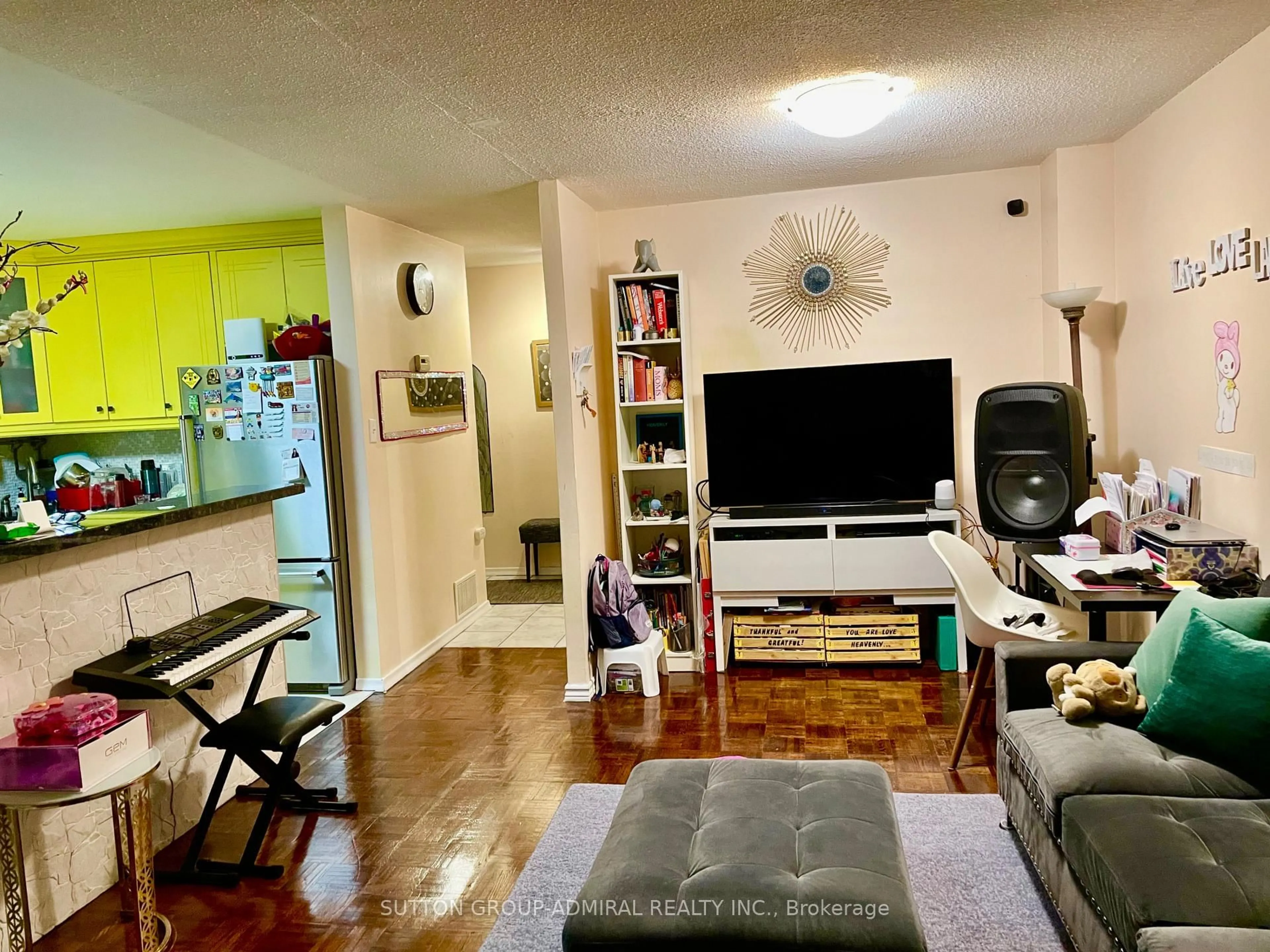 Living room with furniture, unknown for 23 Four Winds Dr #14, Toronto Ontario M3J 1K7