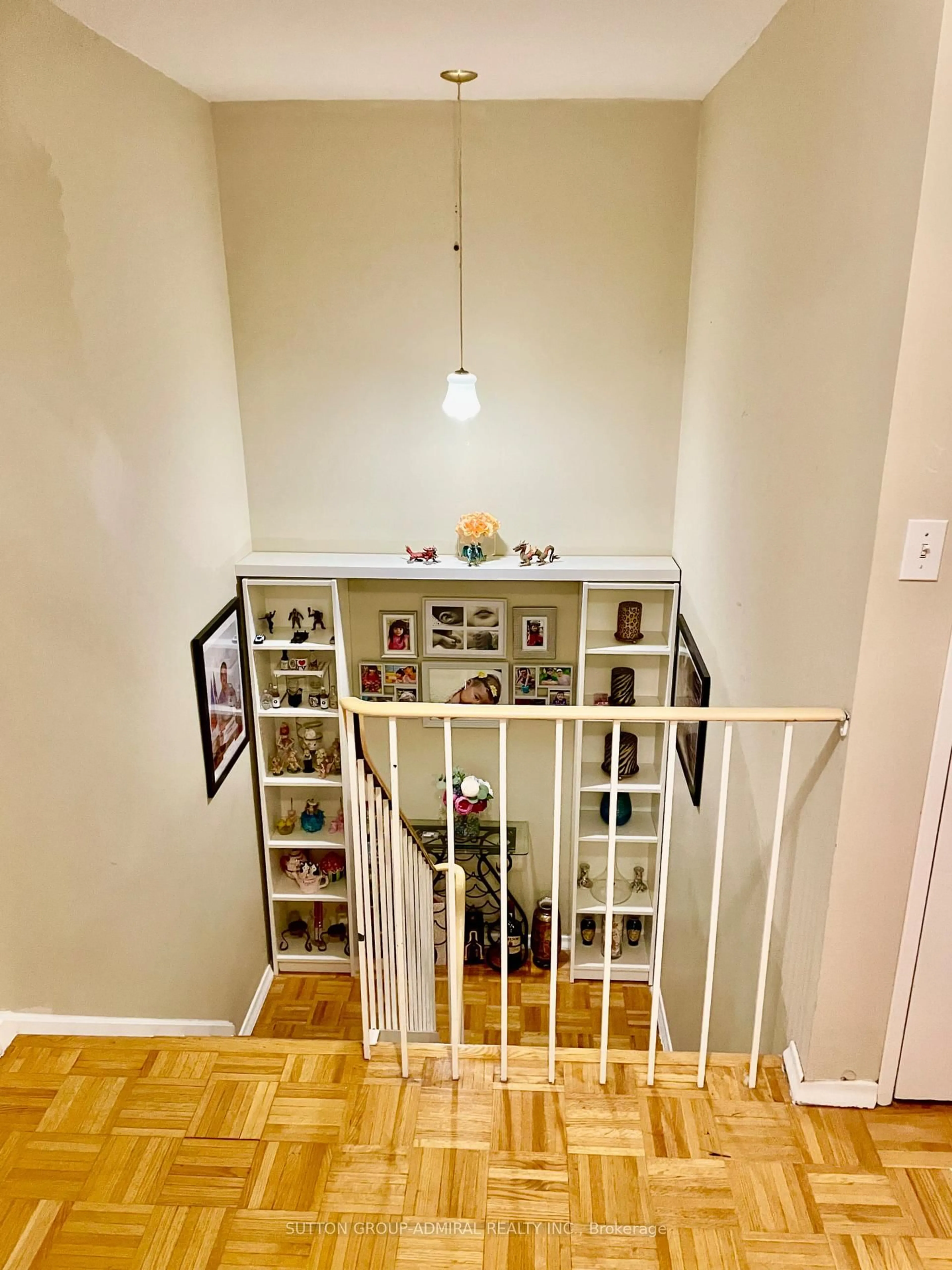 Indoor entryway for 23 Four Winds Dr #14, Toronto Ontario M3J 1K7