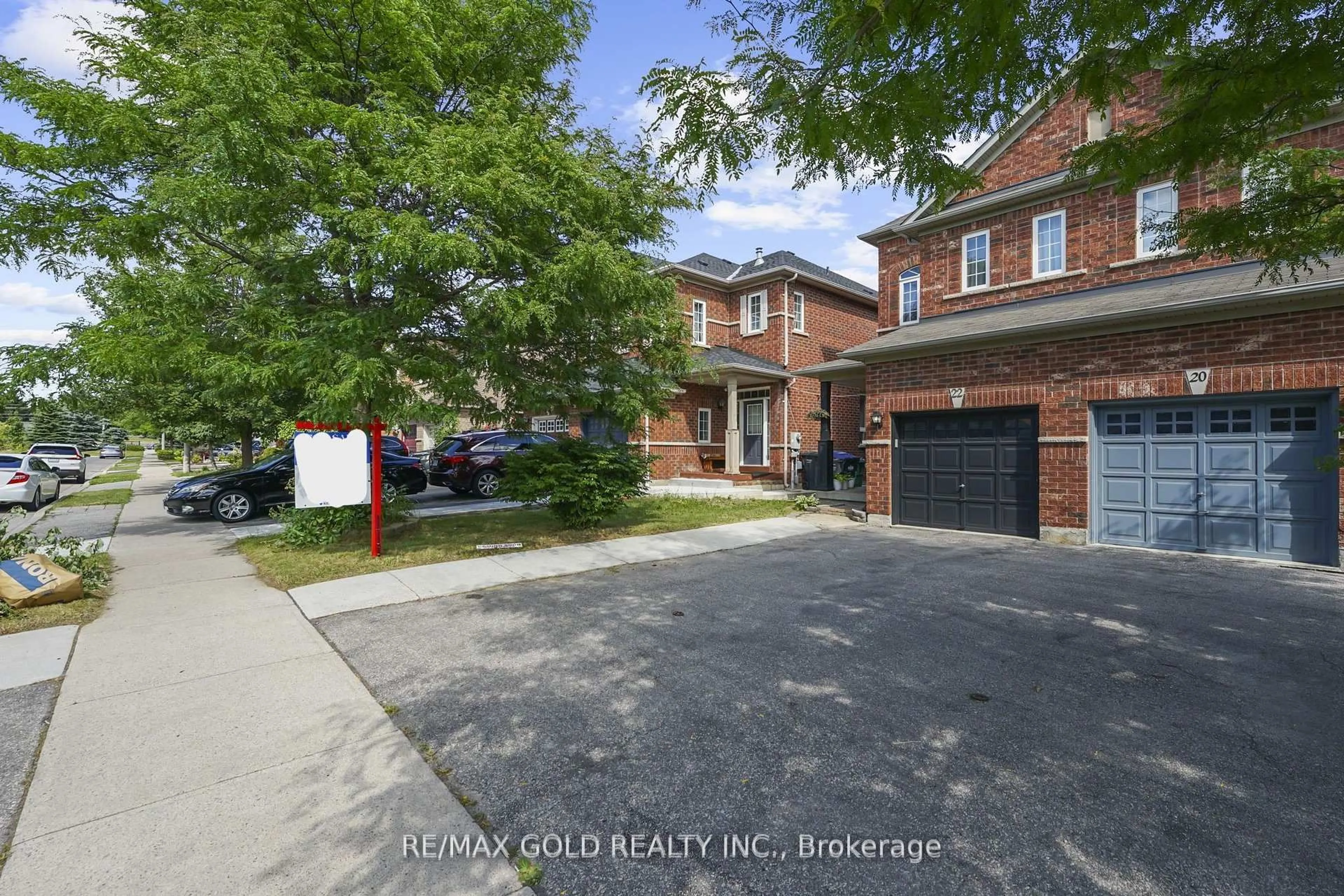 Home with brick exterior material, street for 22 Nathaniel Cres, Brampton Ontario L6Y 5M5