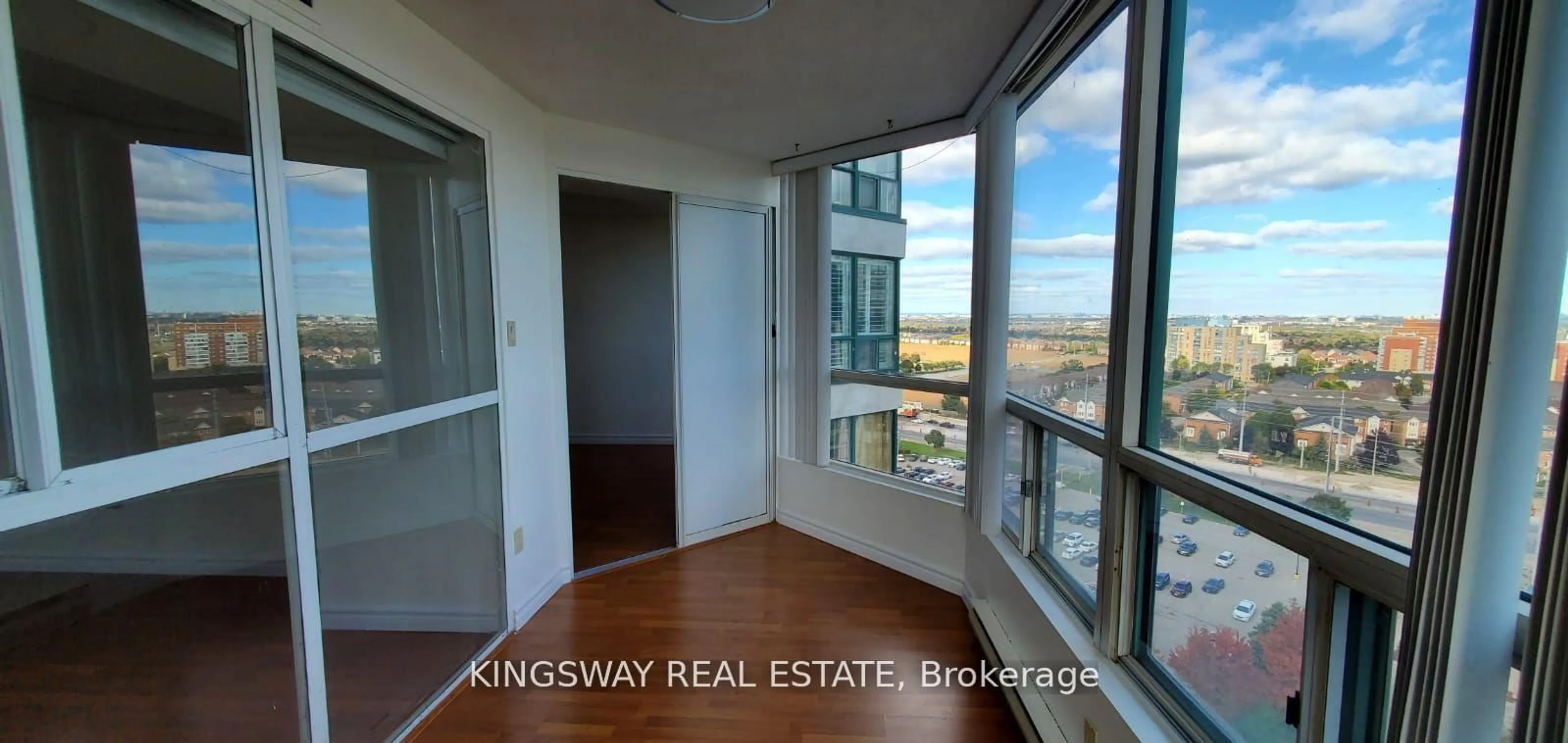 Indoor entryway for 4470 Tucana Crt #1706, Mississauga Ontario L5R 3K8