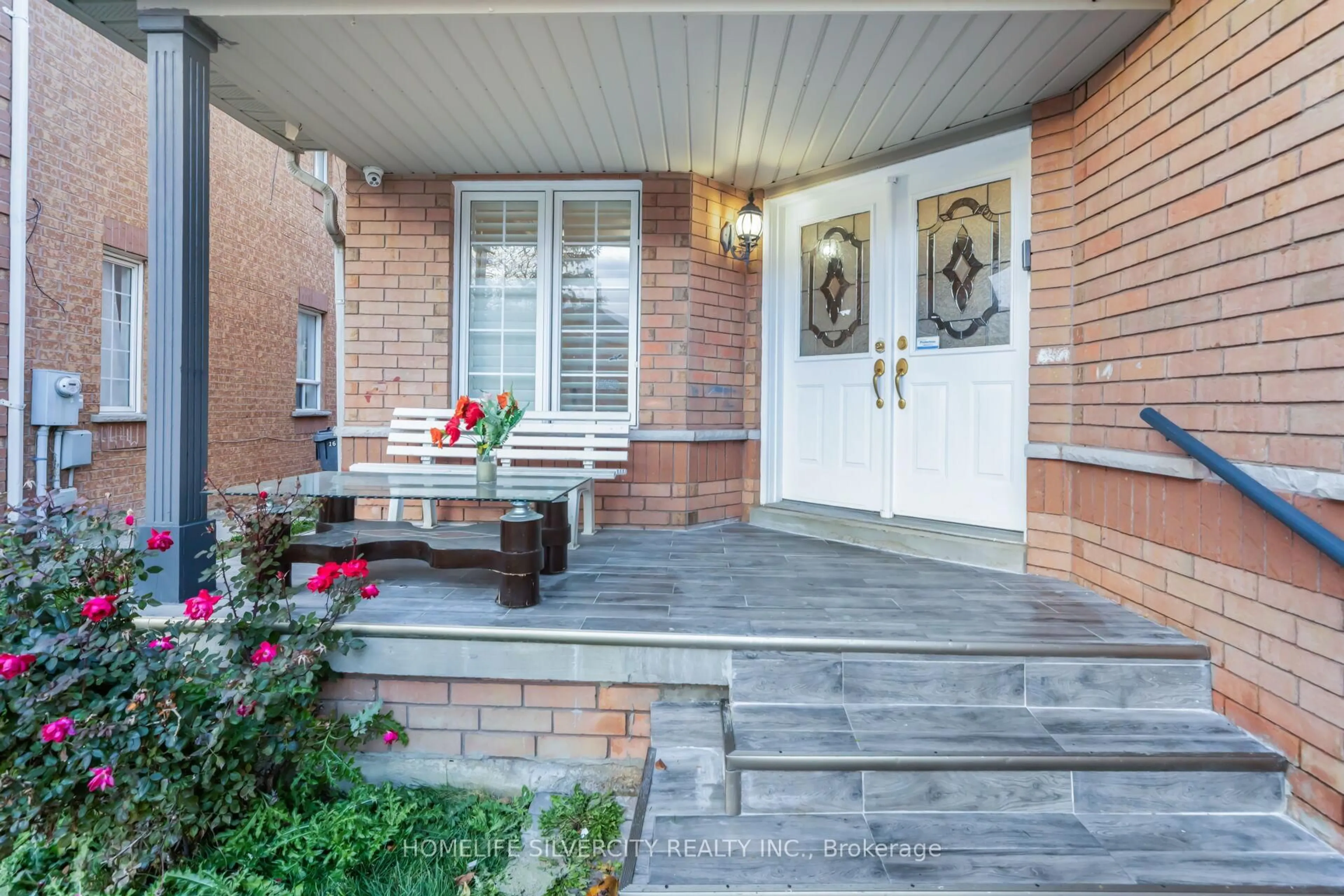 Unknown for 16 Coralreef Cres, Brampton Ontario L6R 2H5