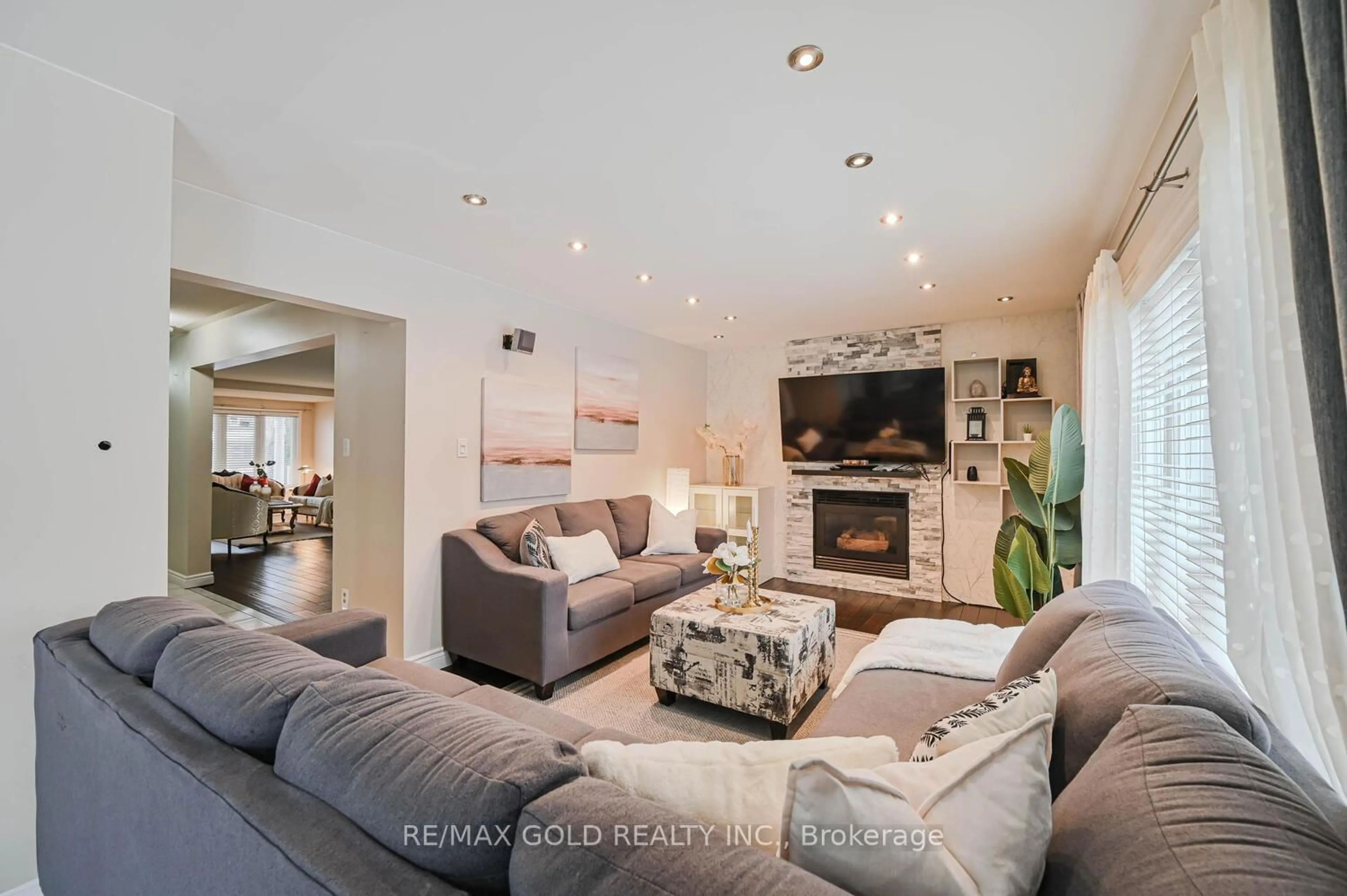 Living room with furniture, unknown for 30 Foxtail Rd, Brampton Ontario L6R 1E2