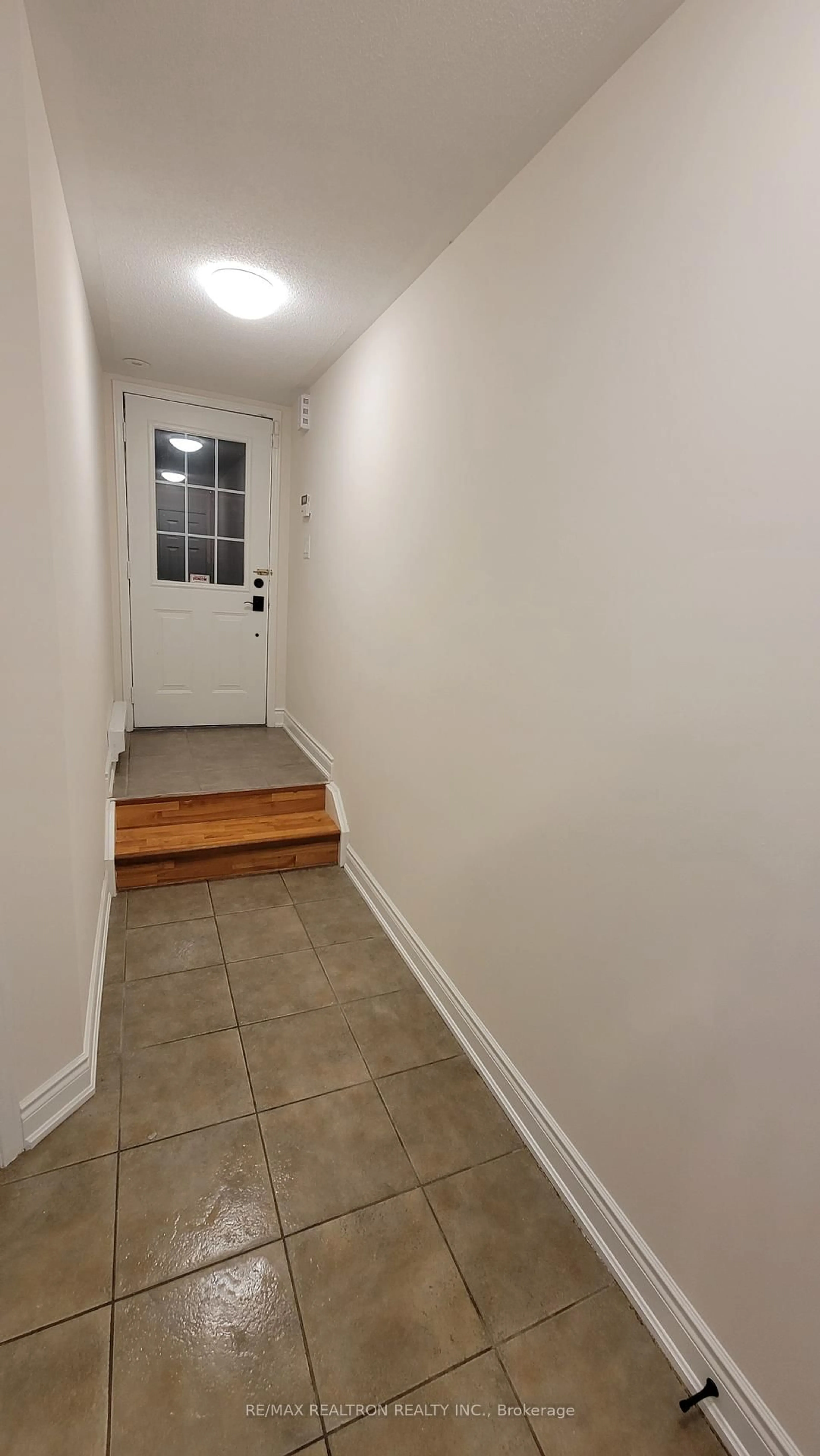 Indoor entryway for 65 Turntable Cres #90, Toronto Ontario M6H 4K8