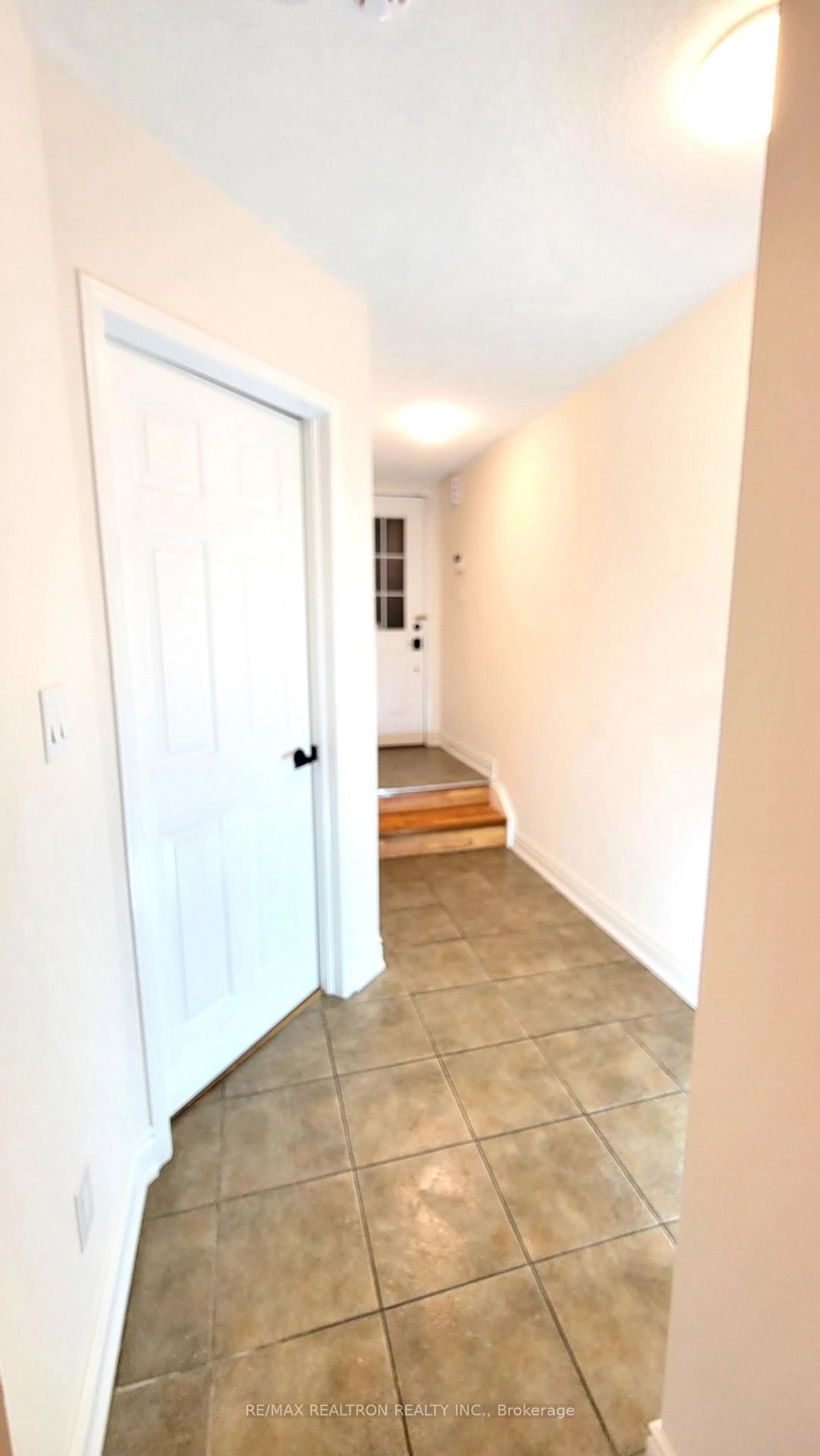 Indoor entryway for 65 Turntable Cres #90, Toronto Ontario M6H 4K8