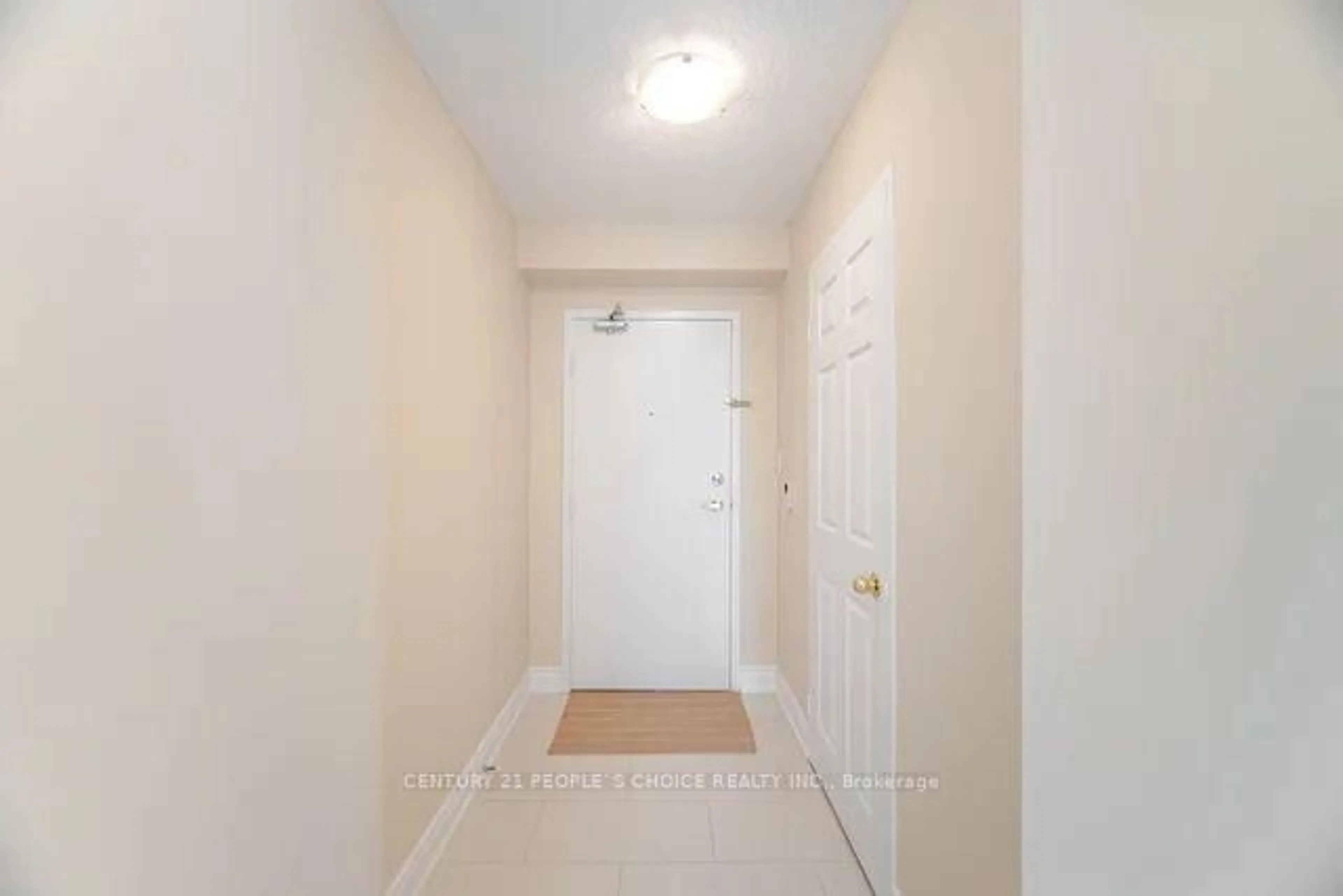 Indoor entryway for 3605 Kariya Dr #1603, Mississauga Ontario L5B 3J4