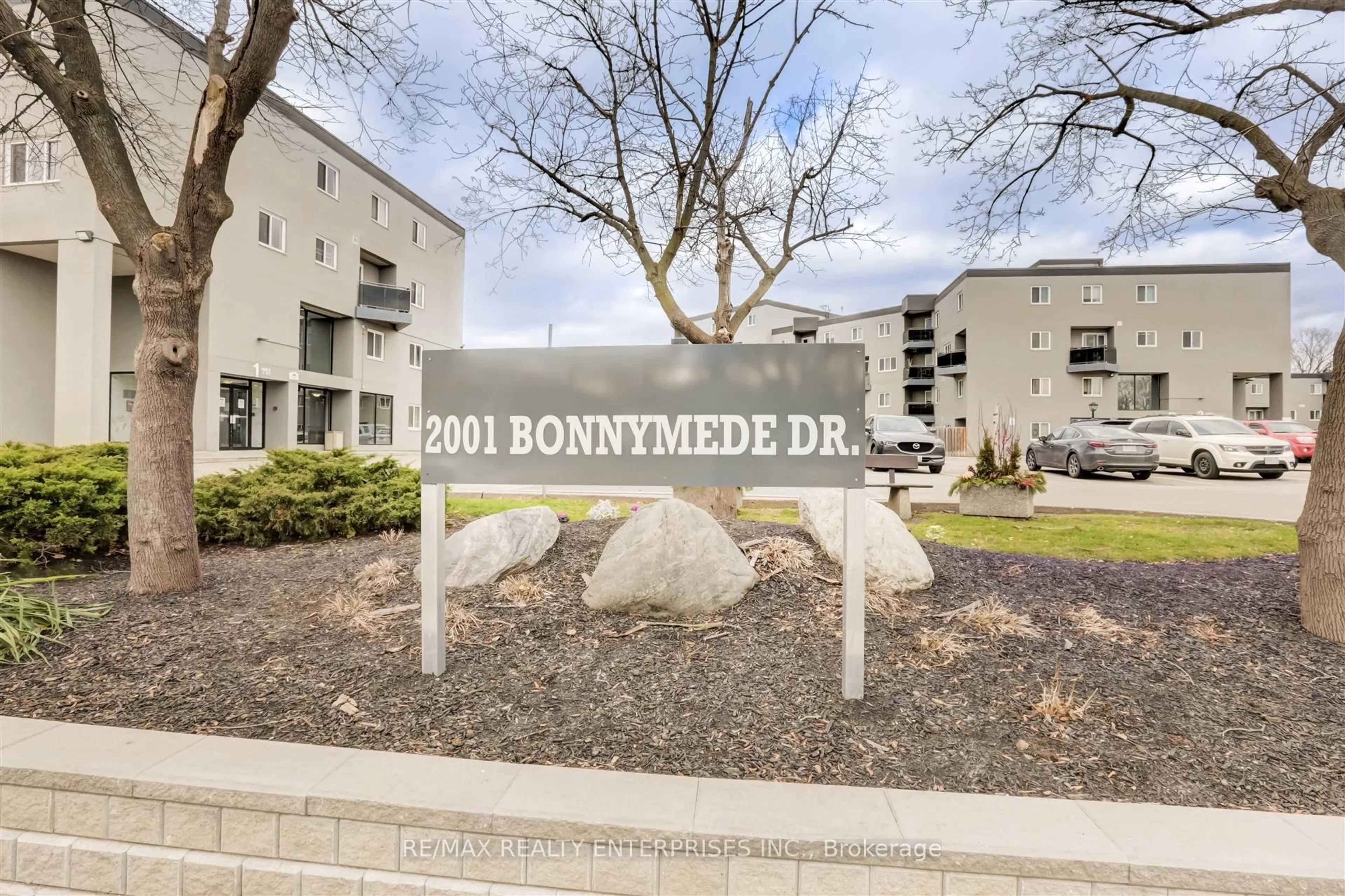 Unknown for 2001 Bonnymede Dr #110, Mississauga Ontario L5J 4H8