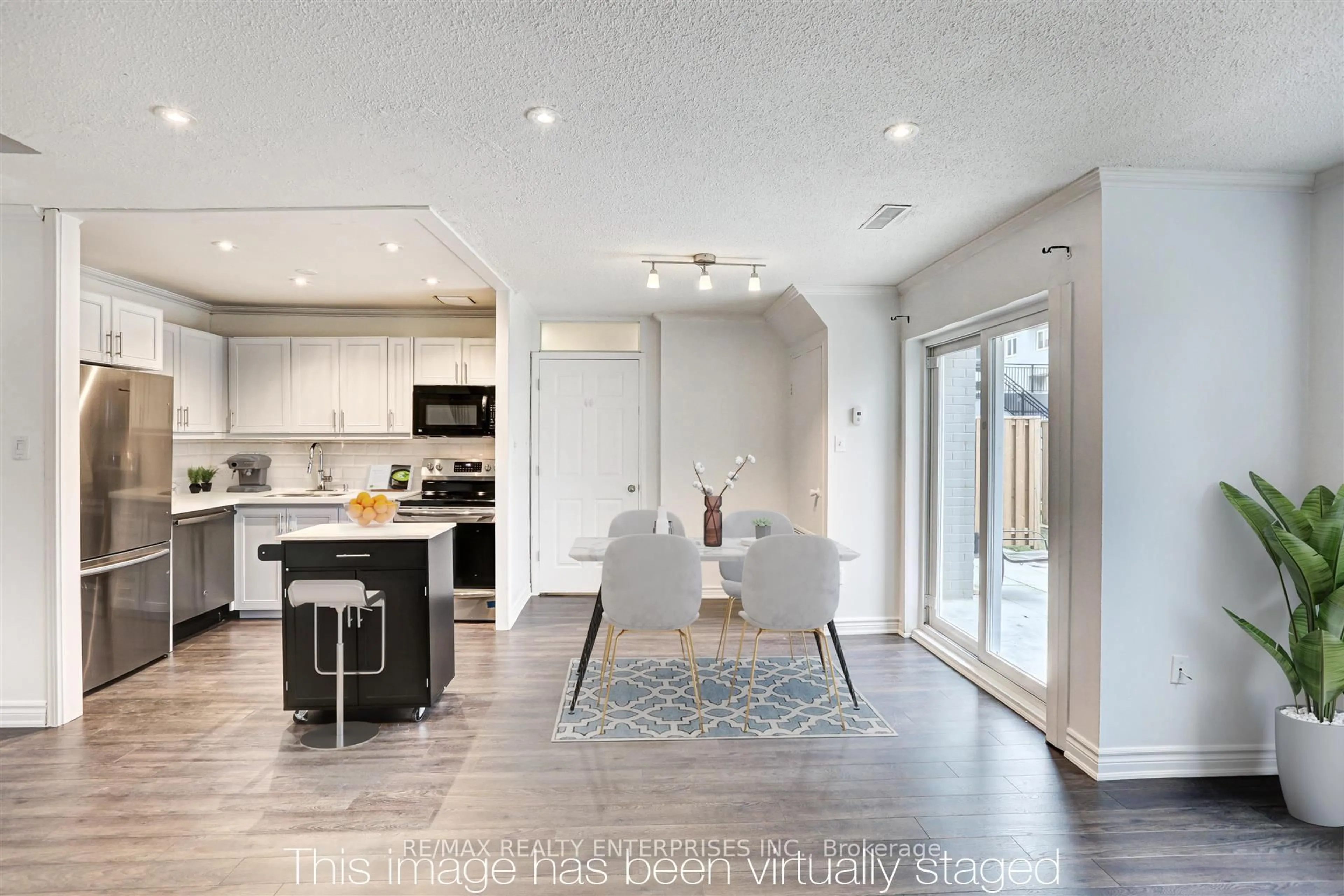 Open concept kitchen, unknown for 2001 Bonnymede Dr #110, Mississauga Ontario L5J 4H8