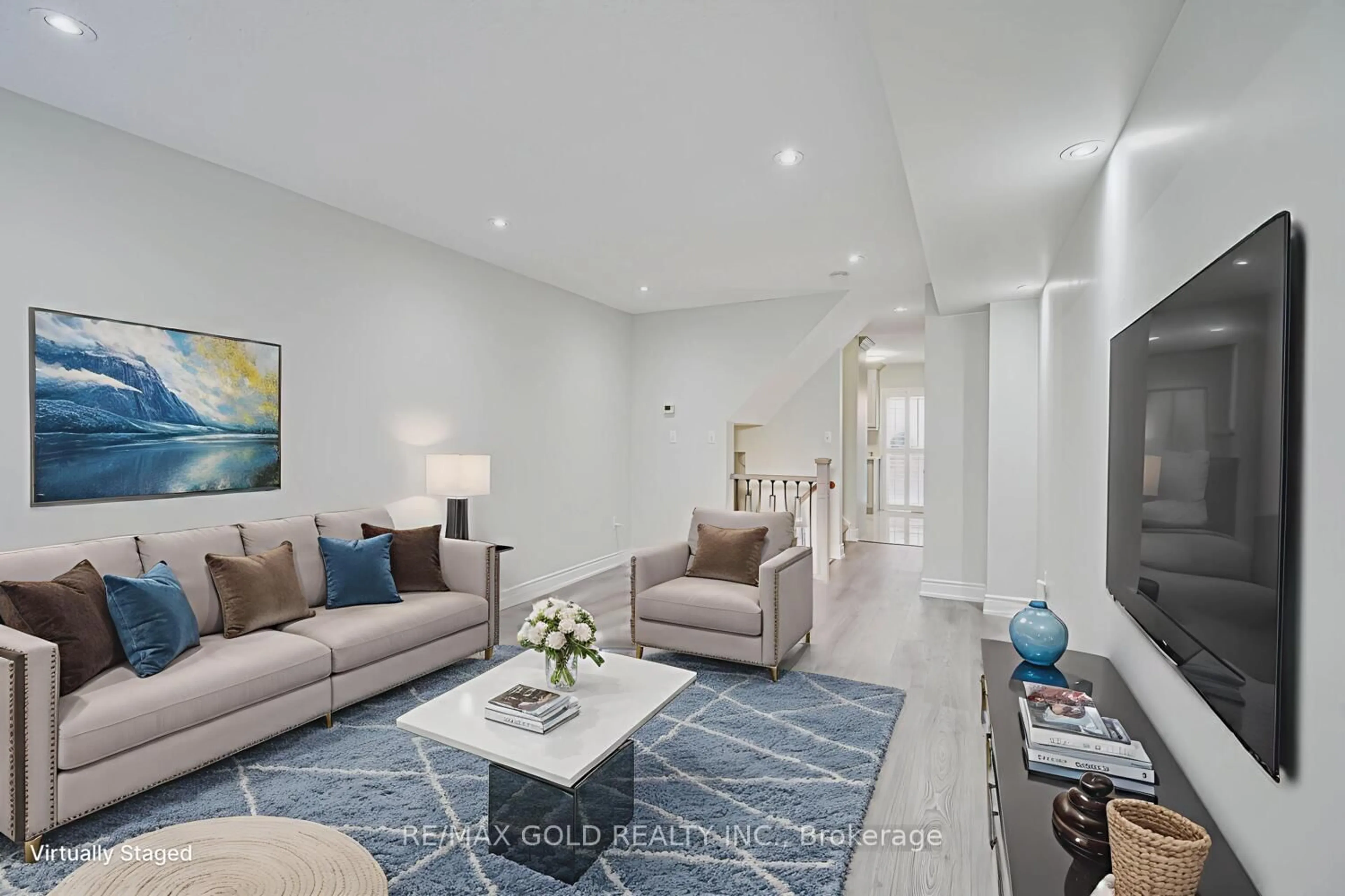 Living room with furniture, unknown for 80 Strathaven Dr #60, Mississauga Ontario L5R 3V9