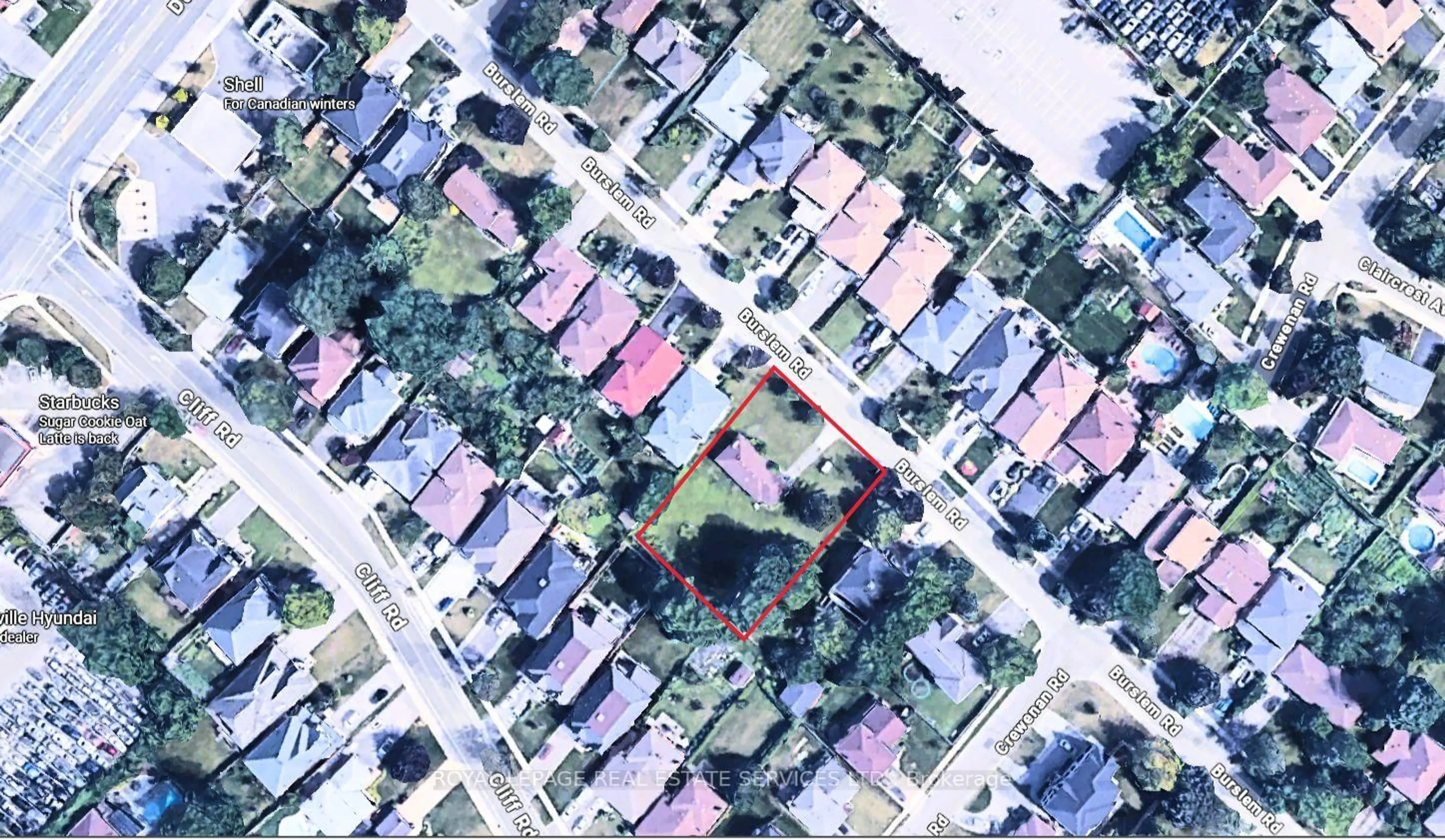 A pic from outside/outdoor area/front of a property/back of a property/a pic from drone, street for 2556 Burslem Rd, Mississauga Ontario L5A 2R6